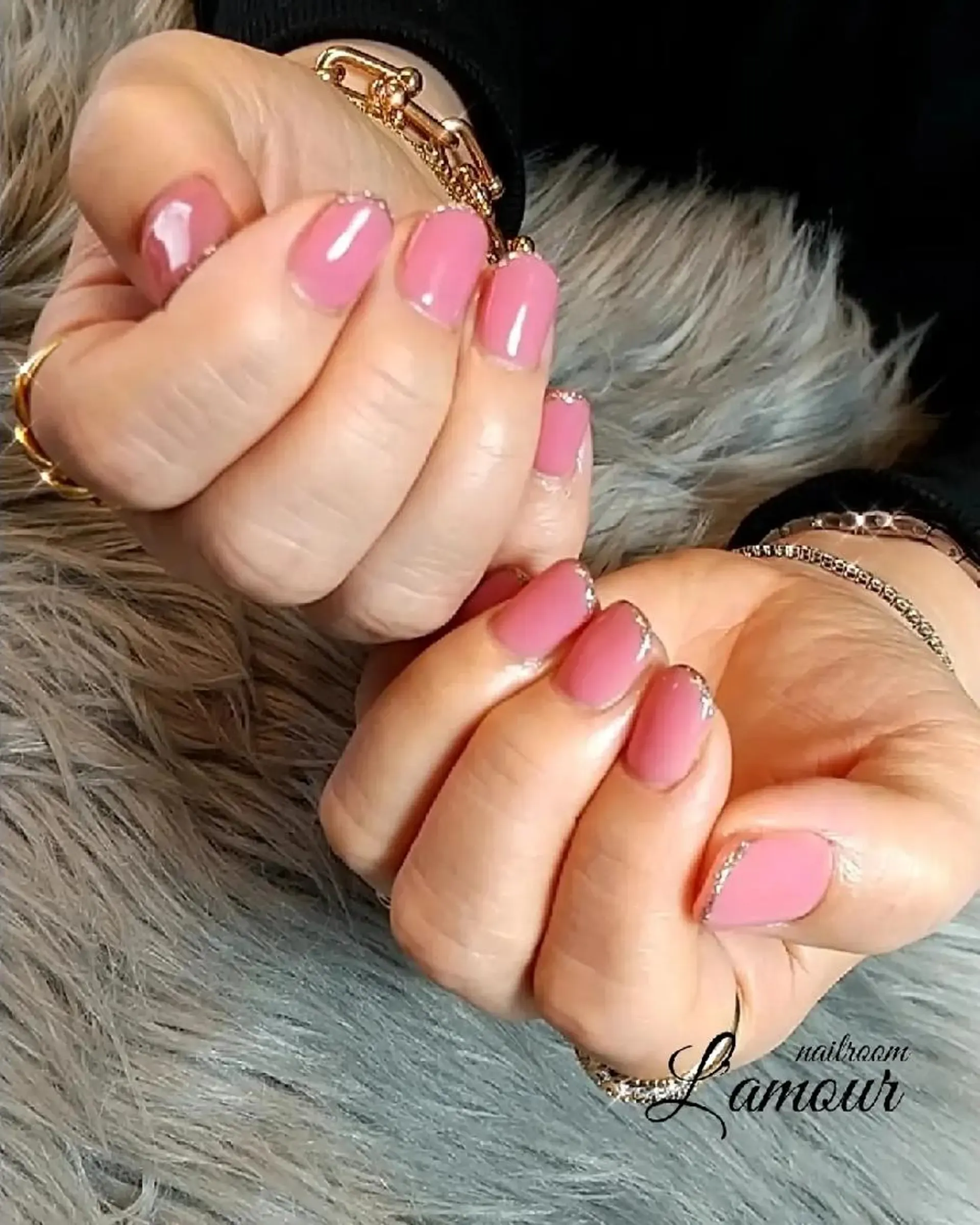 ネイル ラメ(グリッター) ワンカラーネイル ショートネイル L'amour 吹田市のネイルデザイン