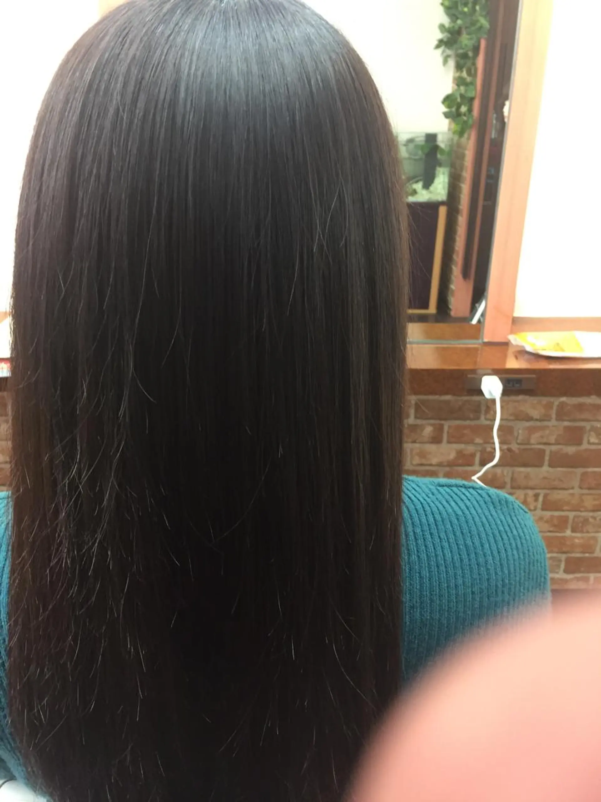 セミロング カラー パーマ 桧山 真のヘアスタイル