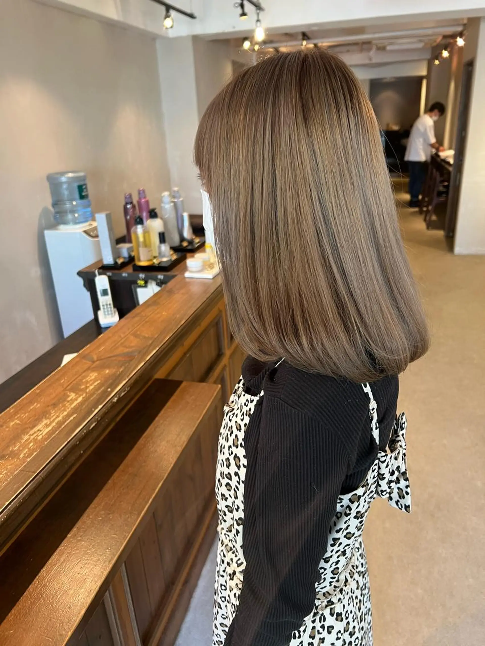 ミディアム レイヤー/ボブパーマ /垢抜け/タクミのヘアスタイル