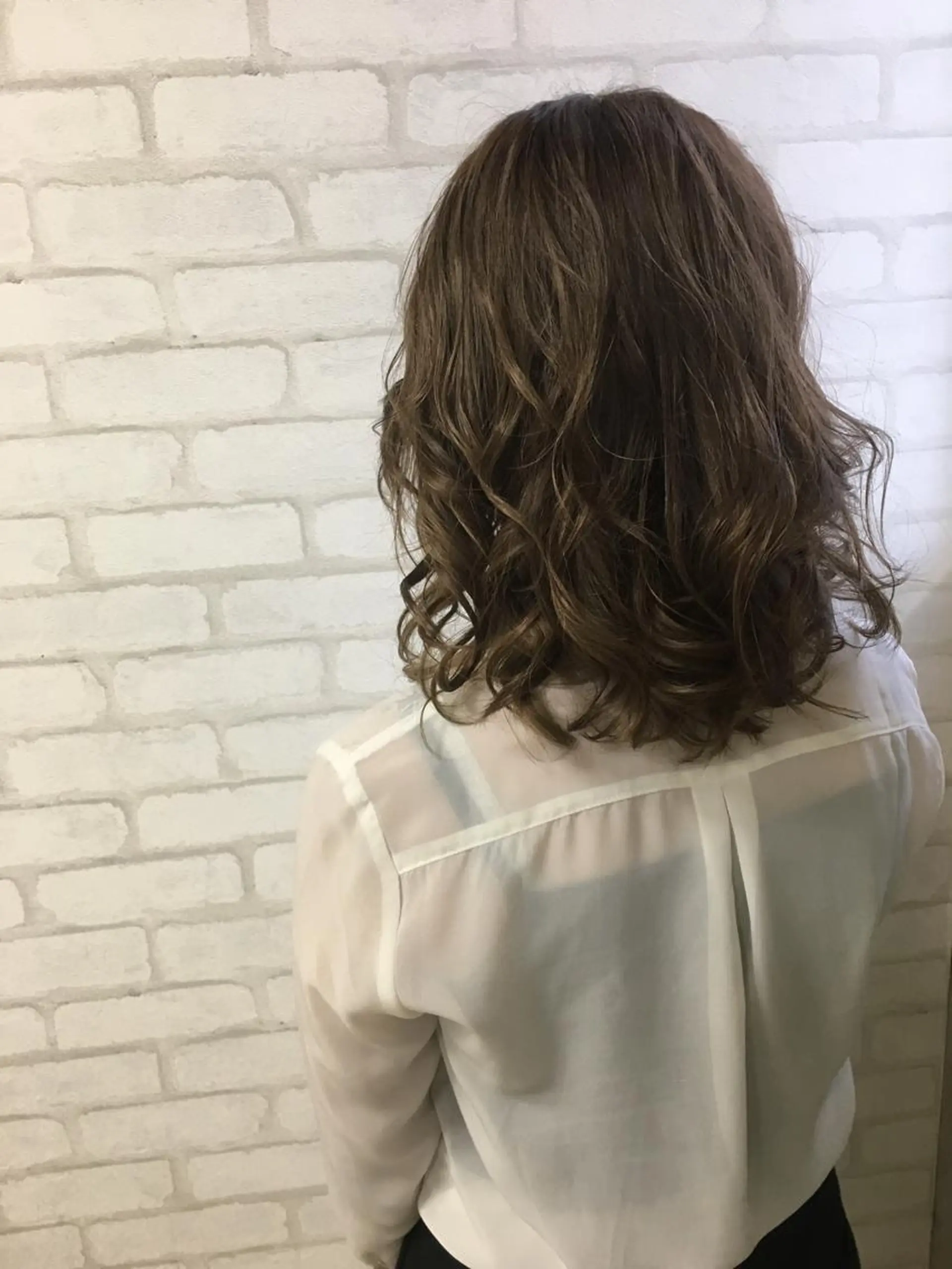 ミディアム brace 立花のヘアスタイル