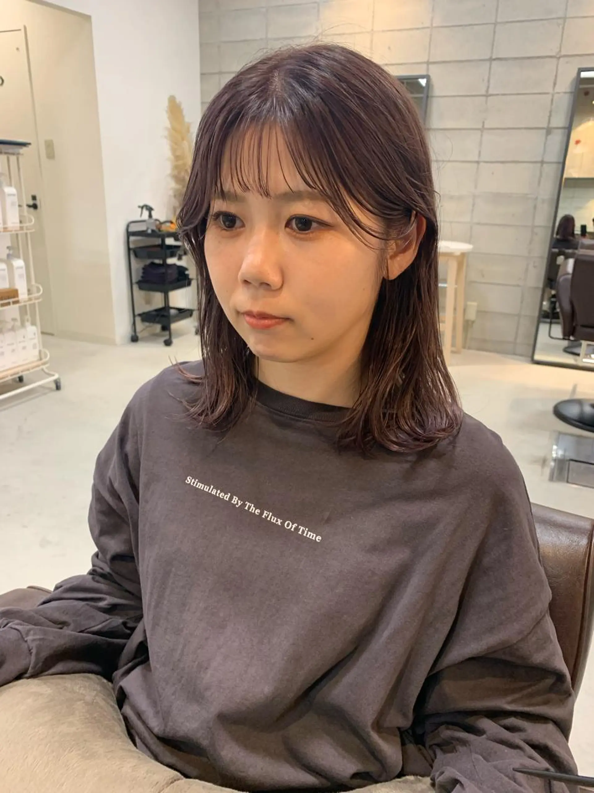 セミロング カラー カット パーマ トリートメント 新海 芳樹のヘアスタイル