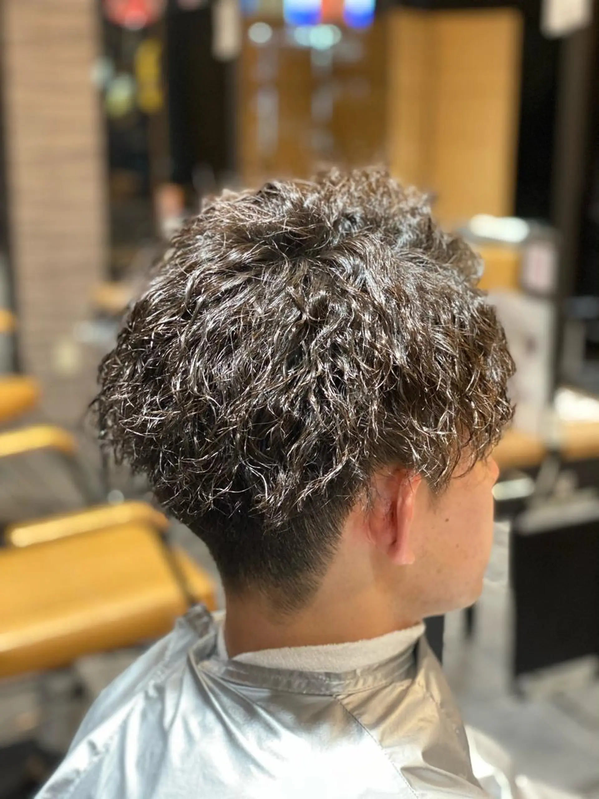 パーマ メンズ 尾崎 優也のヘアスタイル