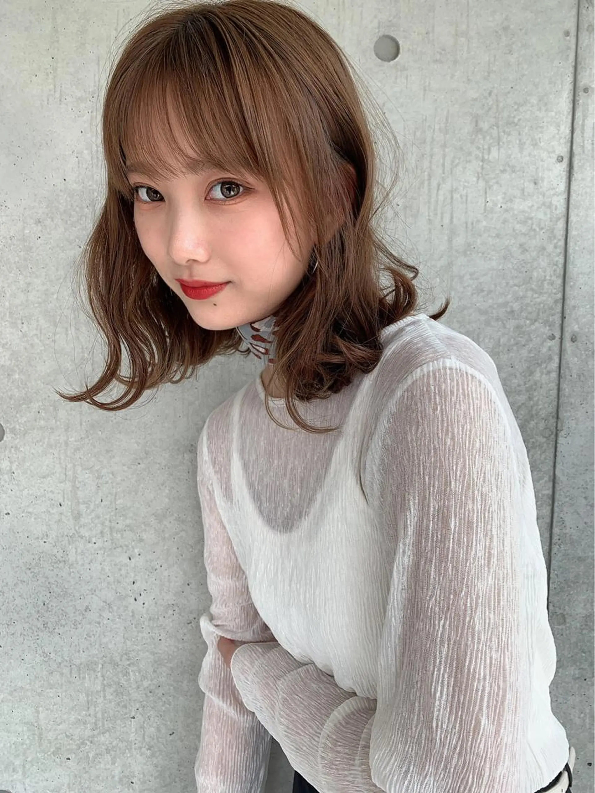 ミディアム カラー くすみミルクティー/ ブラウン🪡TOWAのヘアスタイル