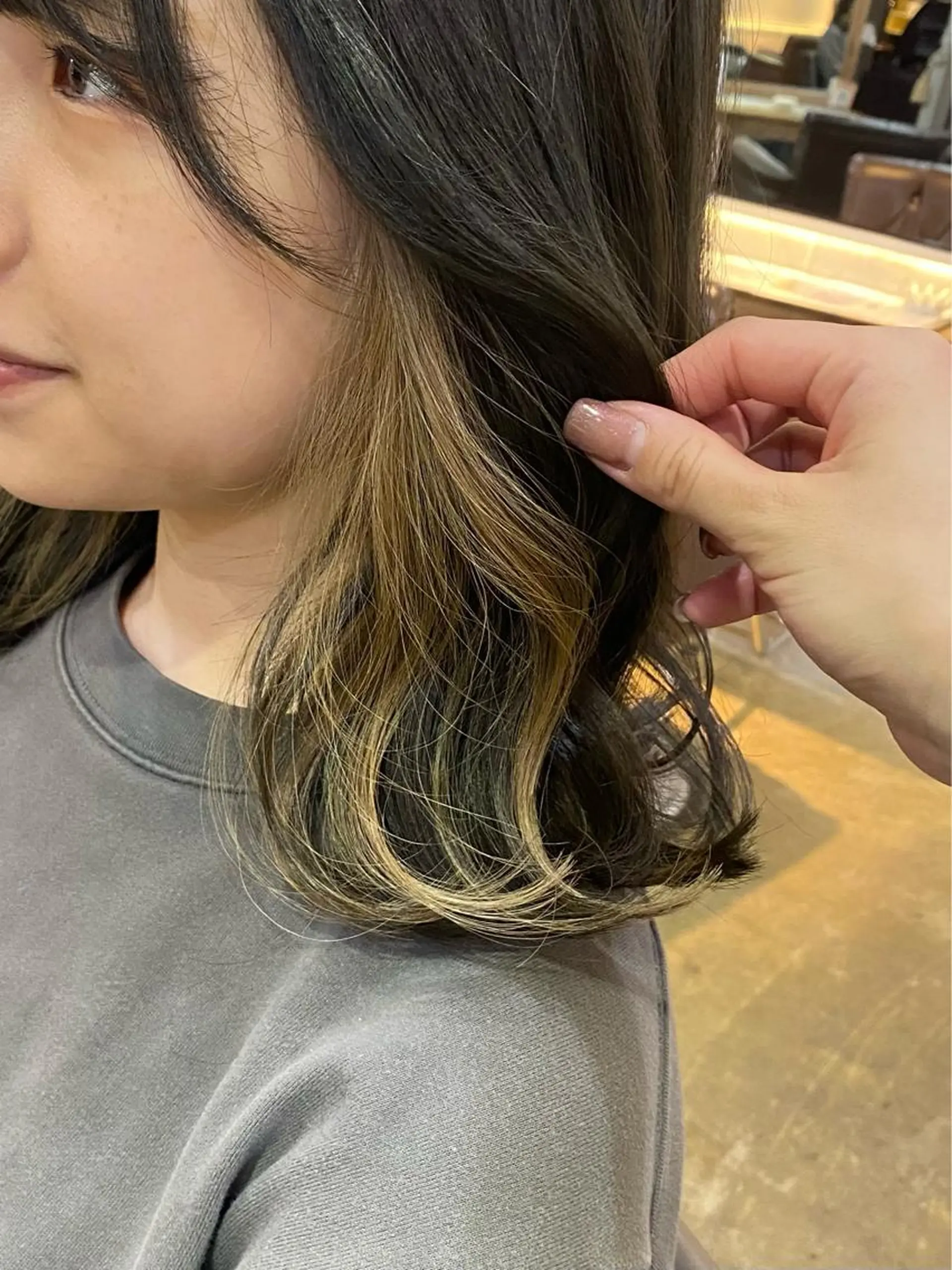 ミディアム カラー Rinka/梅田/ 透け感カラー🤎のヘアスタイル