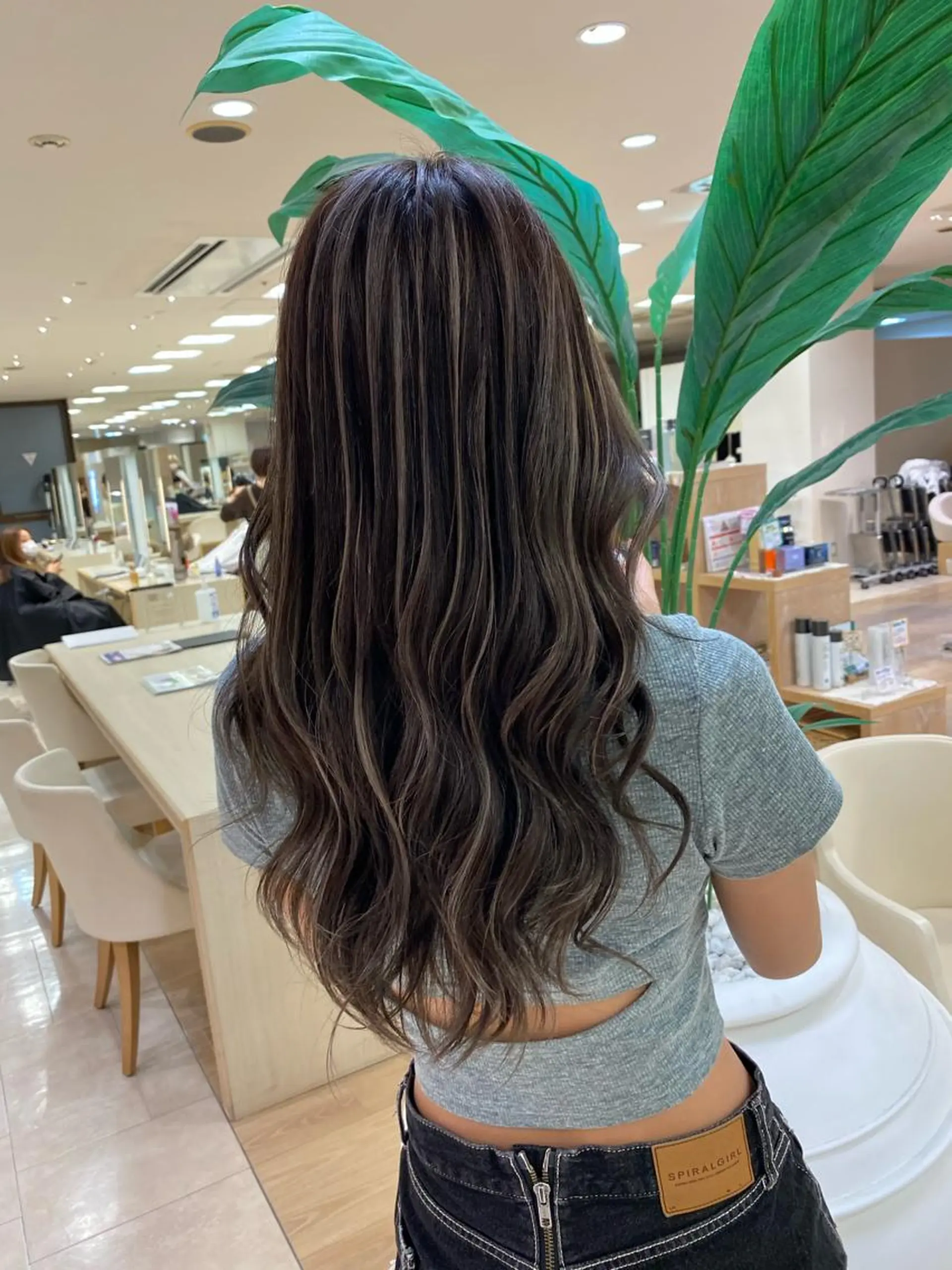 ロング カラー カット ヘアカラー ヘッドスパ ヘアセット 暖色レイヤー 🥀REIRIのヘアスタイル