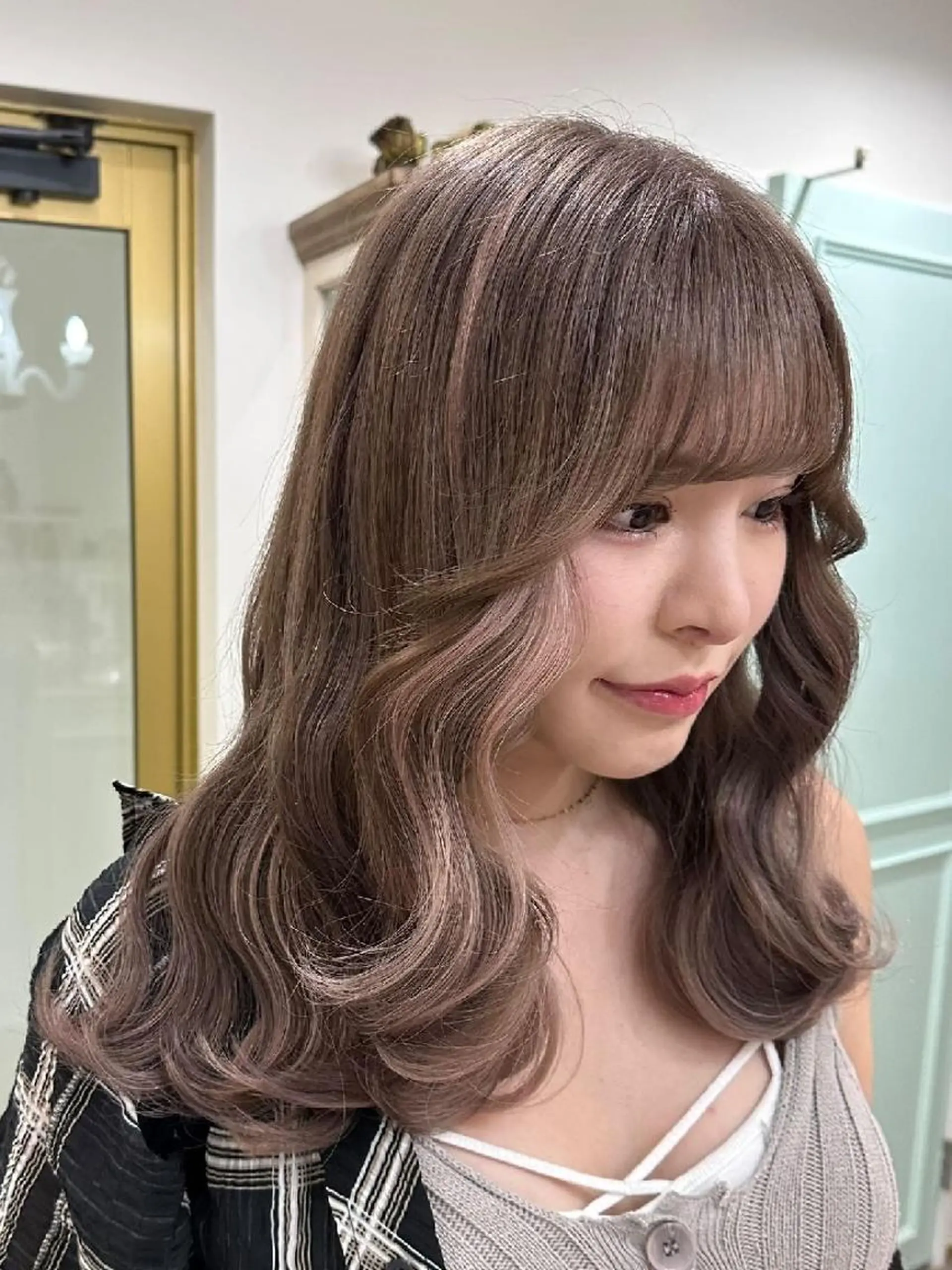 ミディアム カラー ブラウンカラー 透明感カラー デザインカラー ダブルカラー エクステ ORIKA 美容室のヘアスタイル