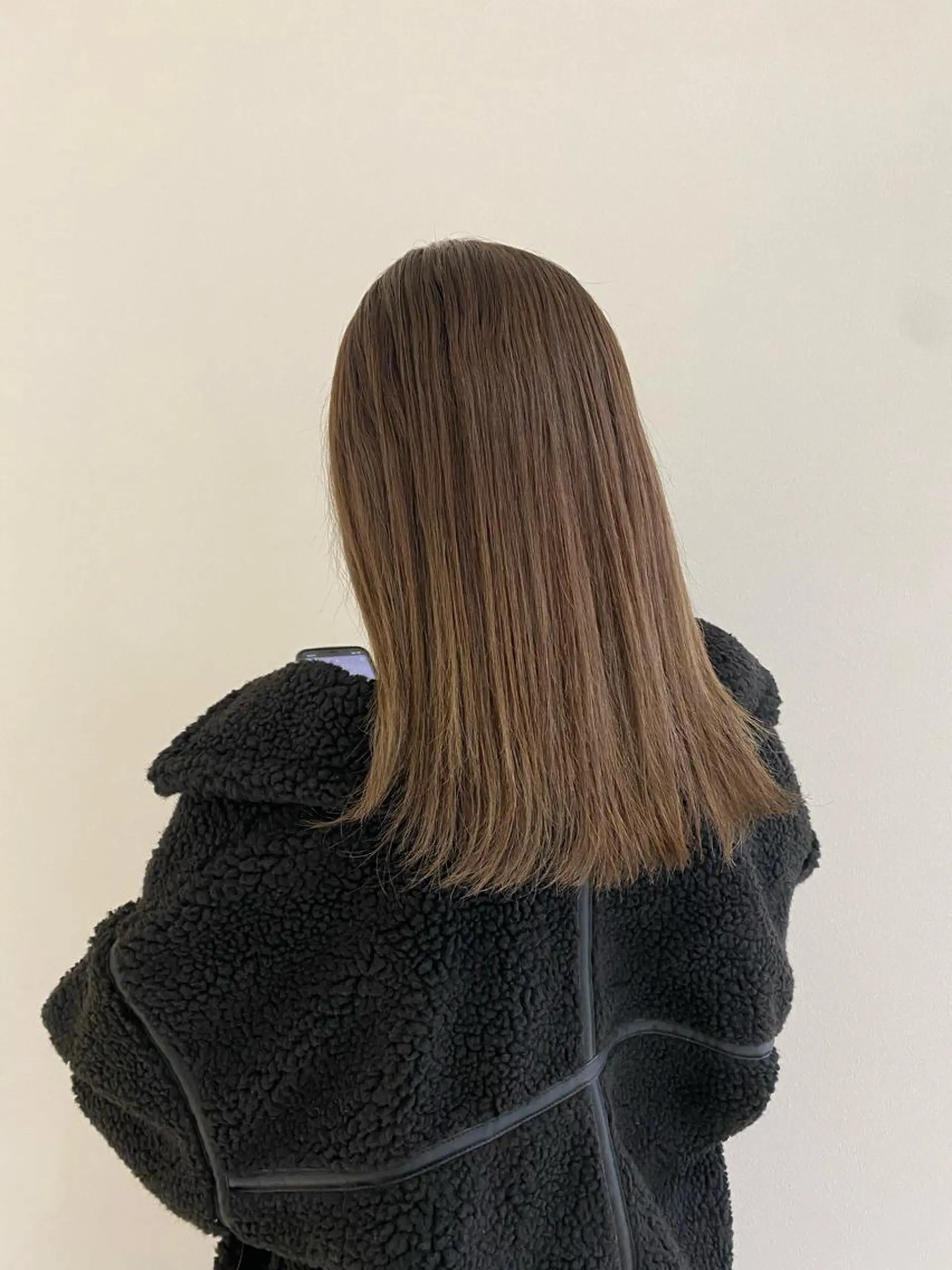 ミディアム カット トリートメント 宇佐美佳／美髪 ストレート/縮毛矯正のヘアスタイル