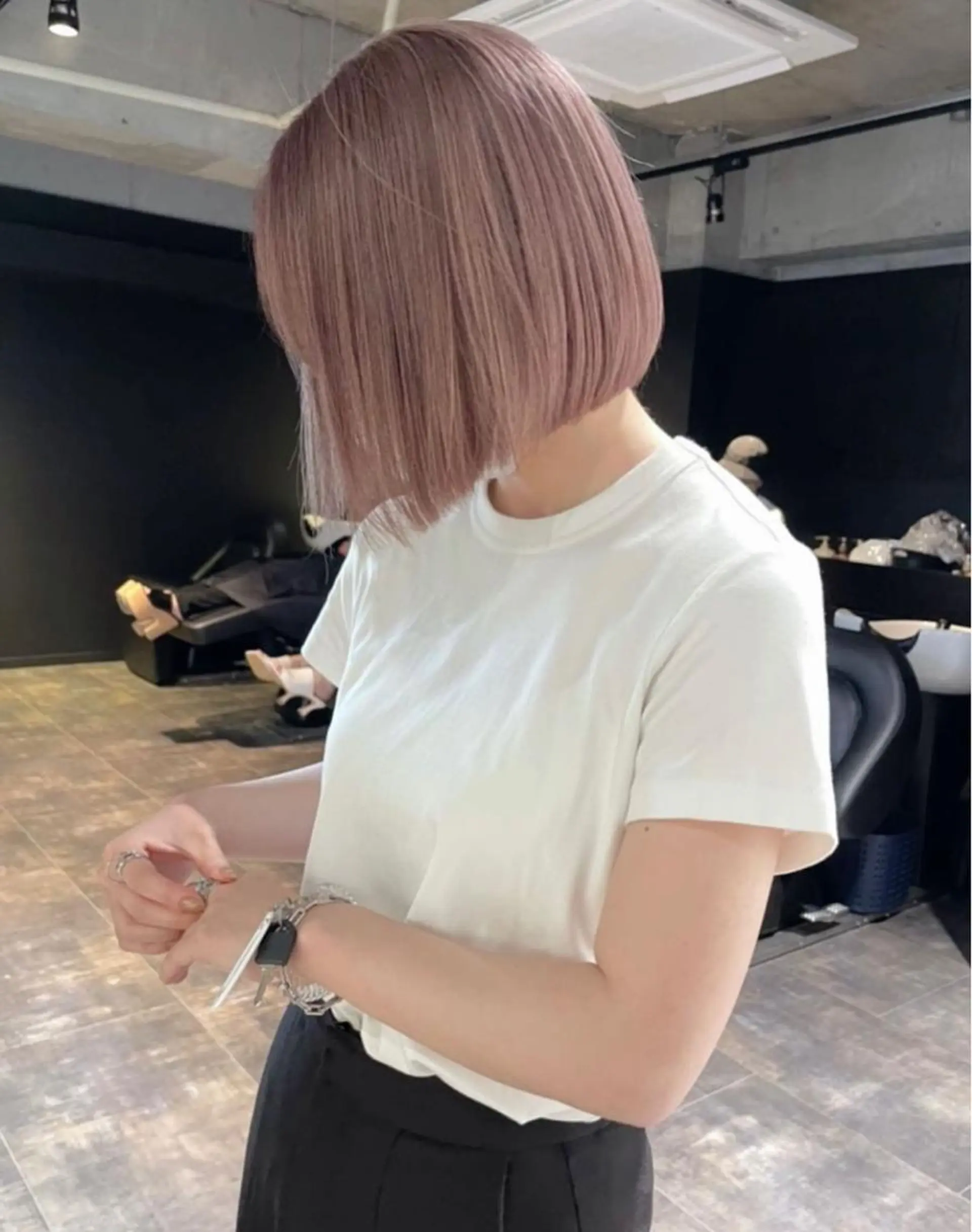 ミディアム PELE WAKAのヘアスタイル