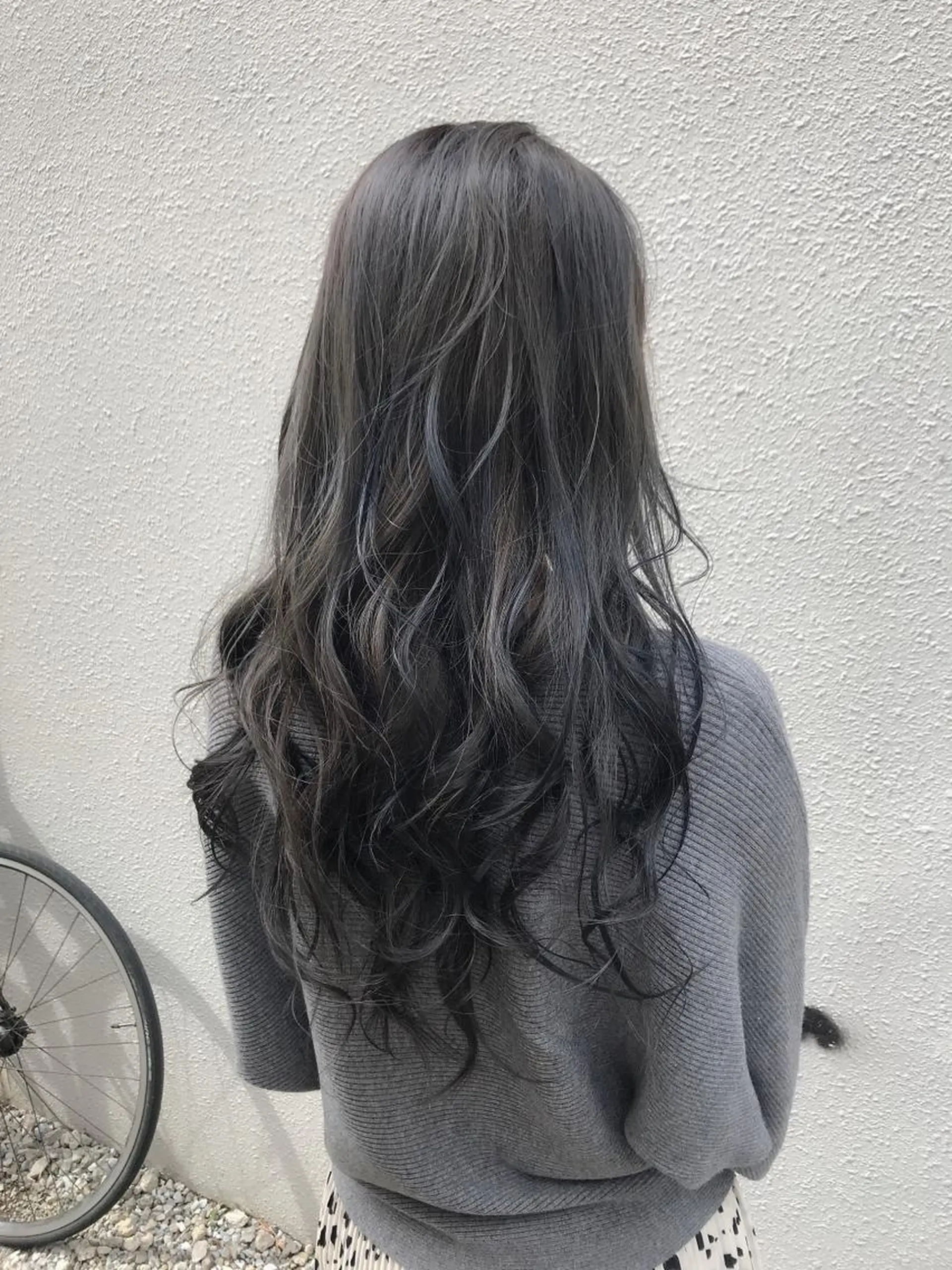 ロング カラー ブルーカラー ブルージュ ヘアカラー トリートメント ヘアセット ✂️似合わせの魔術師 石田一樹✂️のヘアスタイル