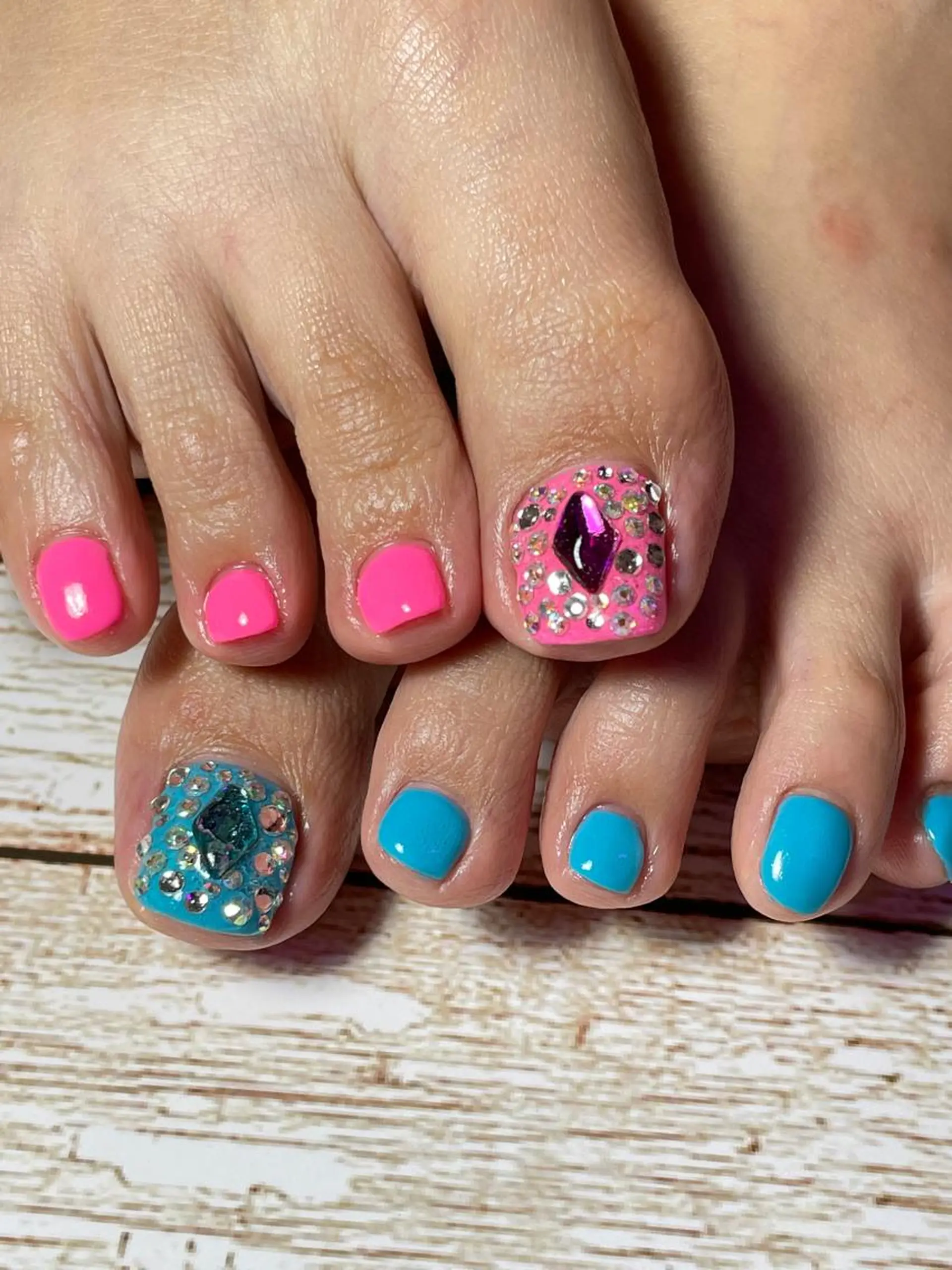 カラー ネイル ストーンネイル Chérinail 爪のお手入れのネイルデザイン