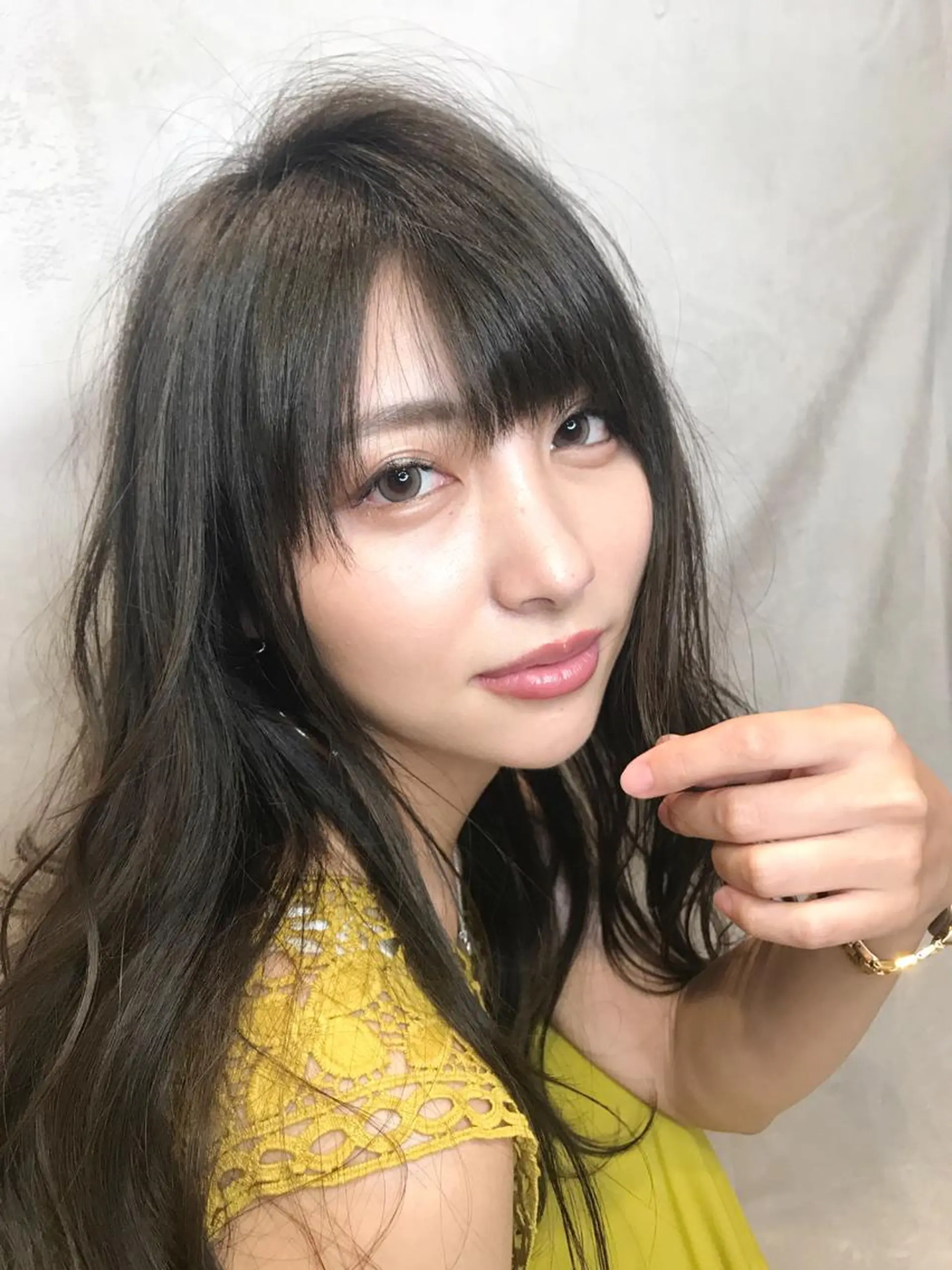 ロング カラー ヘアアレンジ アディクシーカラー 透明感カラー Sourire by Tetote 江坂店所属・土畑 博矢のヘアスタイル