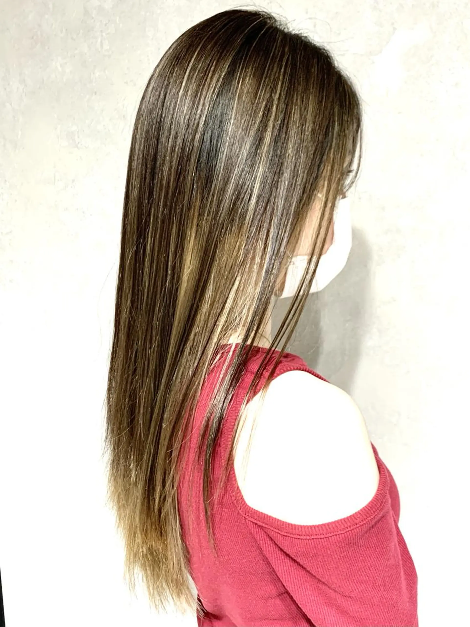 ロング カラー バレイヤージュ ハイライトカラー ハイライト レイヤーカット ヘアカラー トリートメント 岡崎勇人/レイヤー/ 韓国/ケラチンTRのヘアスタイル