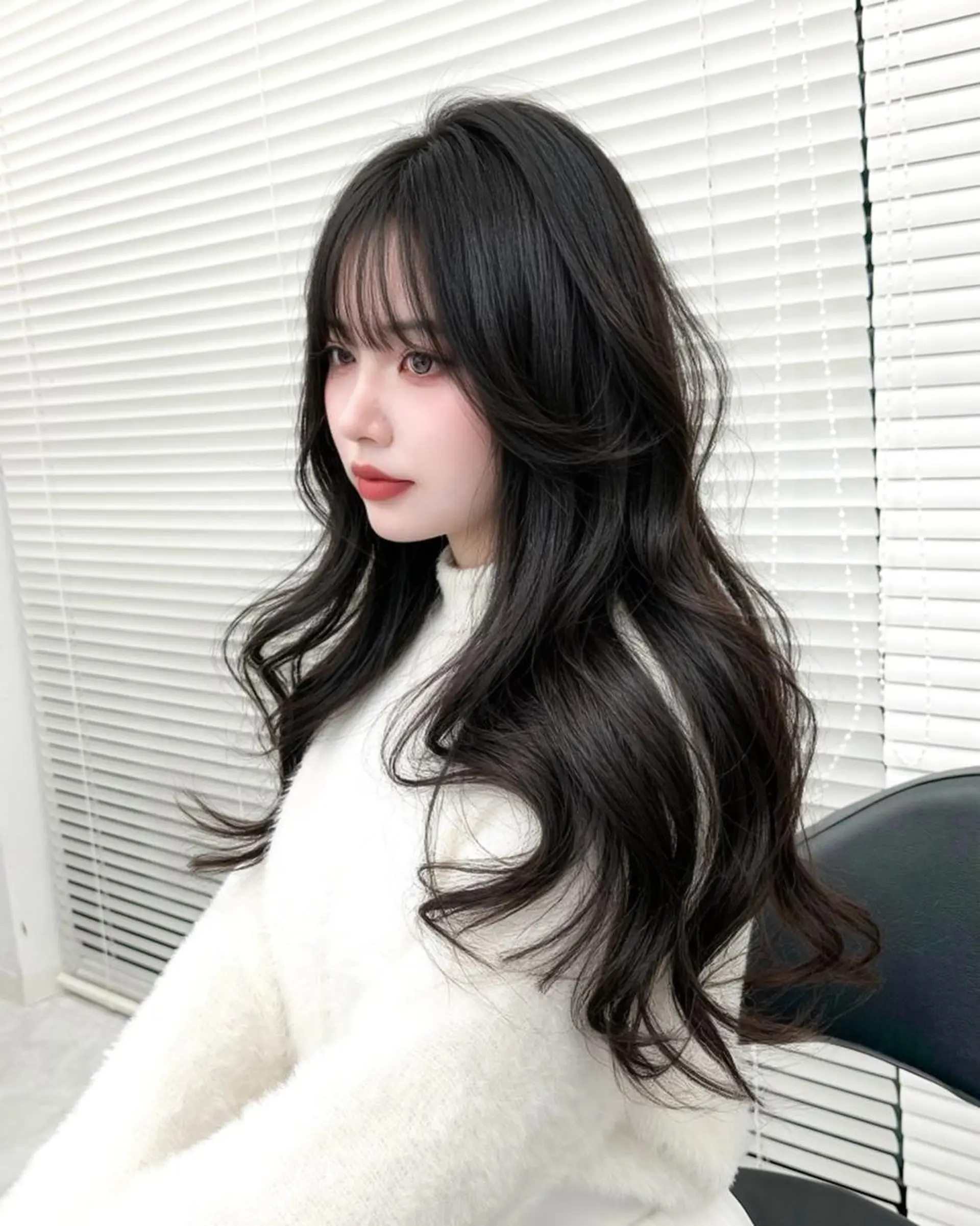 ロング カラー 🪽韓国暗髪ヘア🪽 DANCE渋谷🤍のヘアスタイル