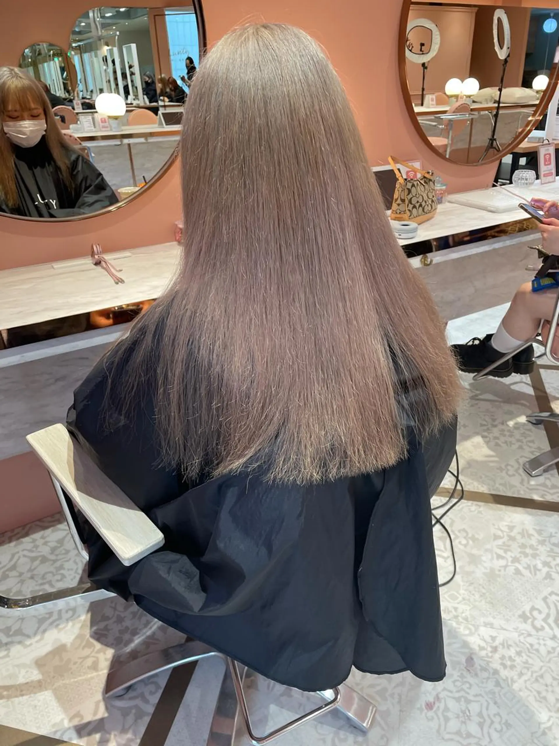 ロング カラー 艶ハイトーン👑♡ NATSUKIのヘアスタイル