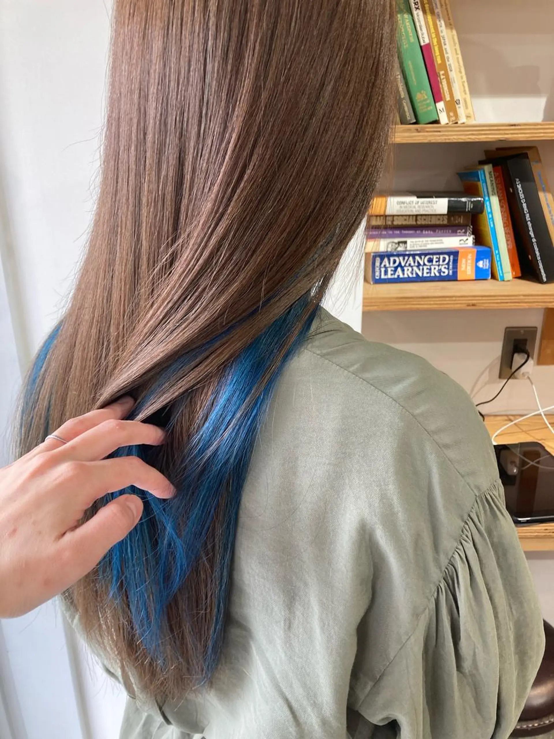 ロング roka ノゾミのヘアスタイル