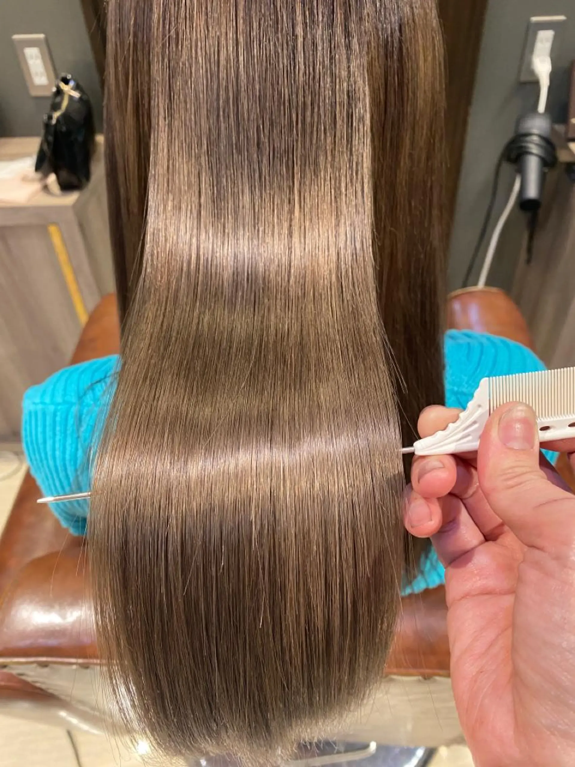 ロング カラー グレージュ LOANA カラー &縮毛モデル募集のヘアスタイル