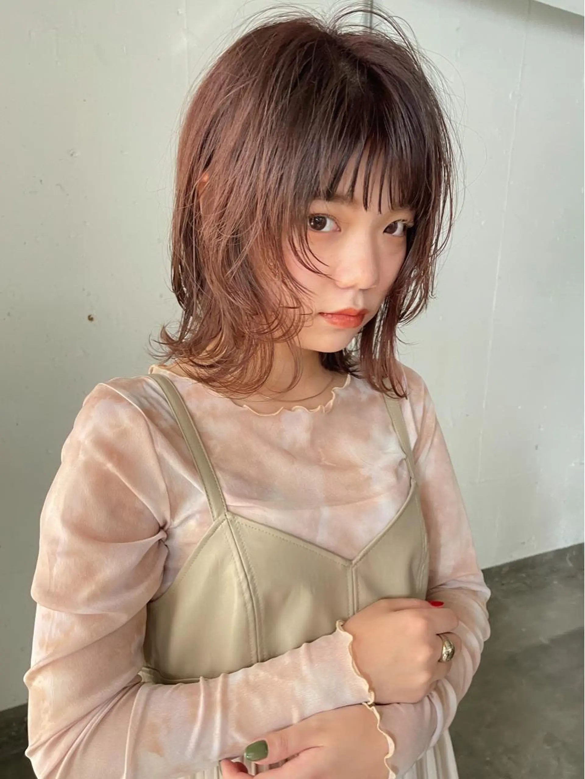 ミディアム 仙田 遥のヘアスタイル