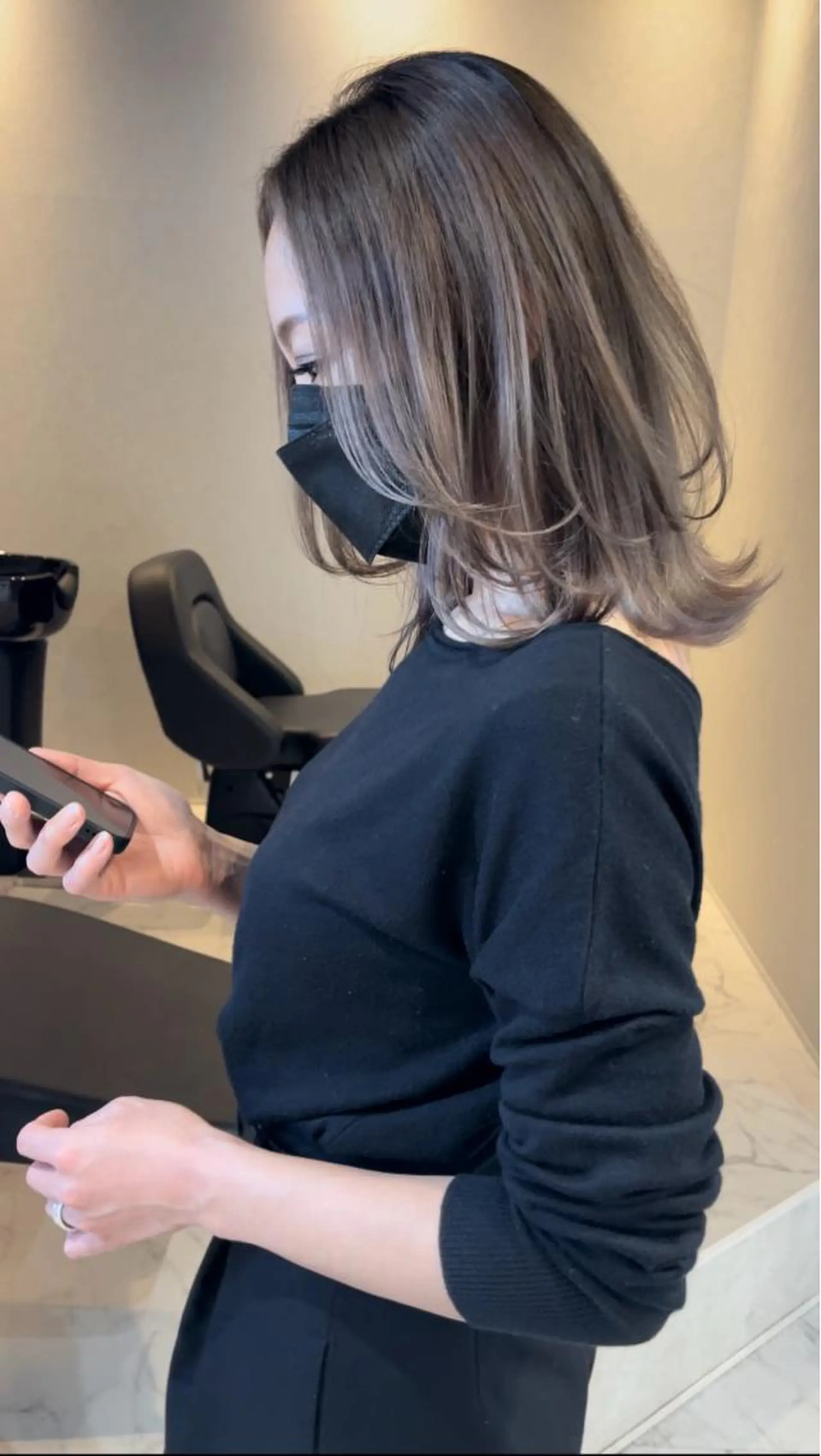 ミディアム カラー ヘアアレンジ バレイヤージュ デザインカラー ハイライトカラー 外国人風カラー ハイライト カット ヘアカラー トリートメント アンドウ ユウ/ レイヤーカット/韓国のヘアスタイル