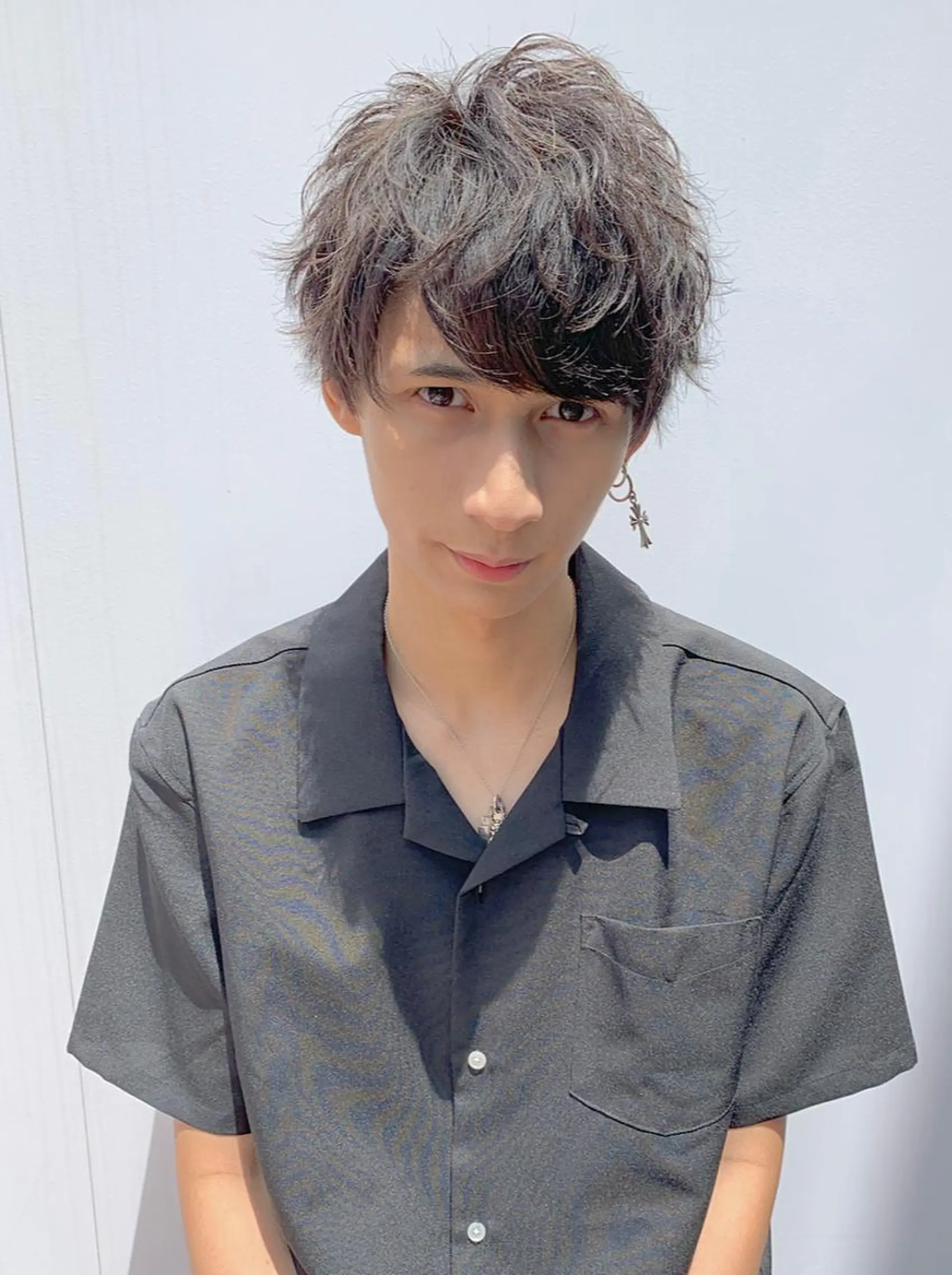 ショート カラー パーマ ヘアアレンジ メンズ メンズパーマ メンズウルフカット ショートヘア ウルフカット NOGYI所属・野木 良平のヘアスタイル