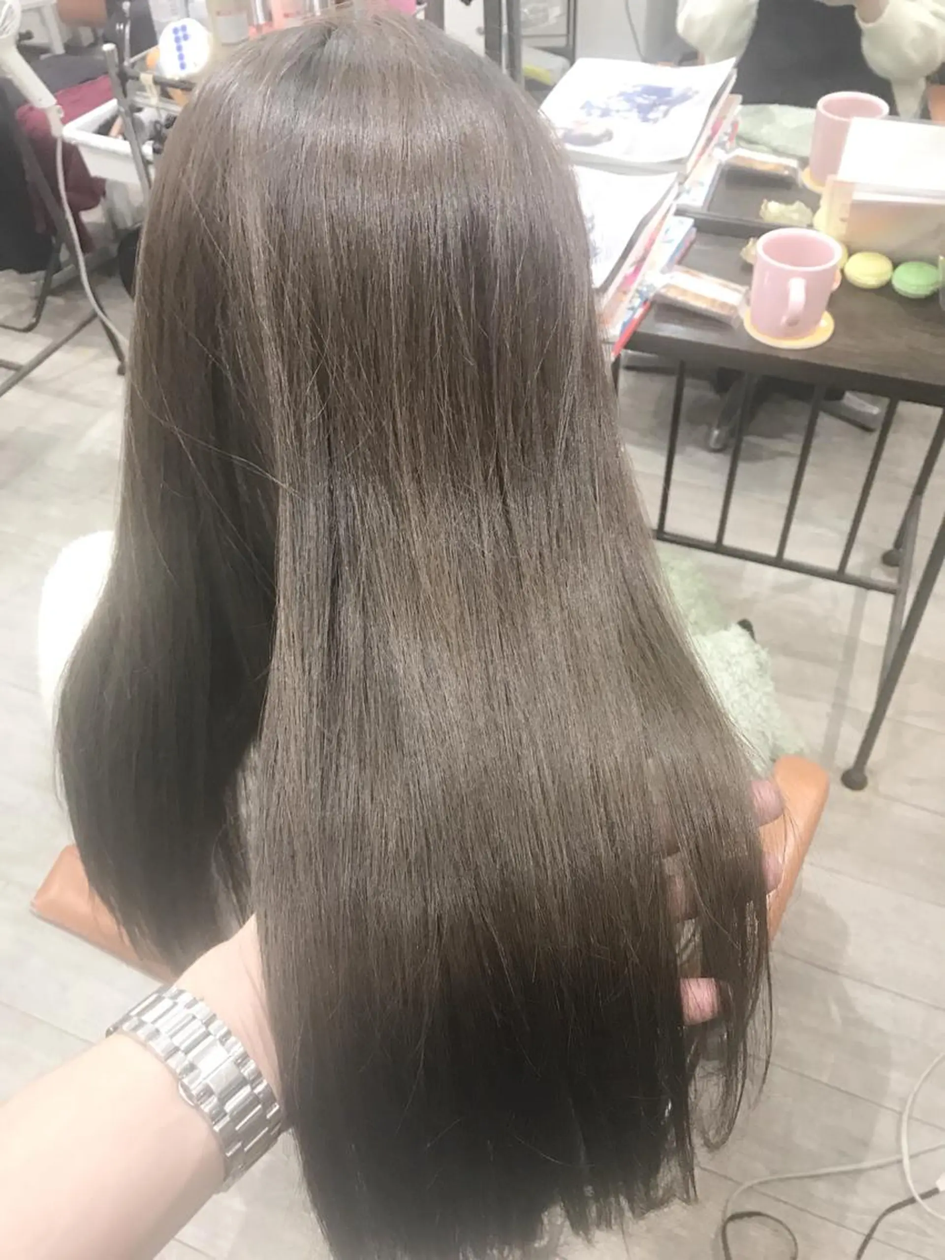 カラー ブリーチ グレージュ ブリーチなしカラー ヘアカラー トリートメント ヘッドスパ グレージュ/髪質改善 Yamato.hのヘアスタイル