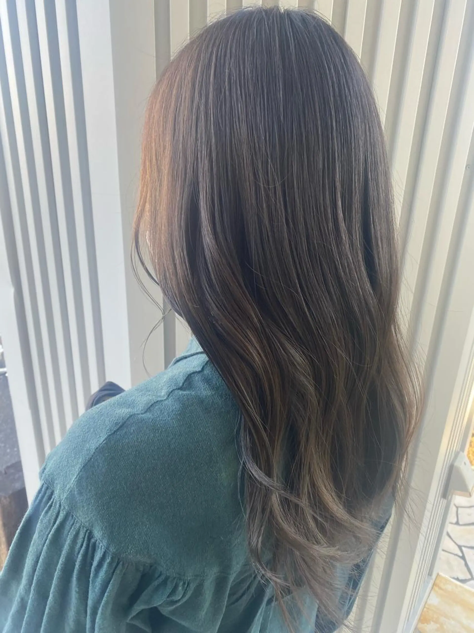 セミロング カラー カット ヘアカラー 💚ミヤマ アンナ☘️のヘアスタイル