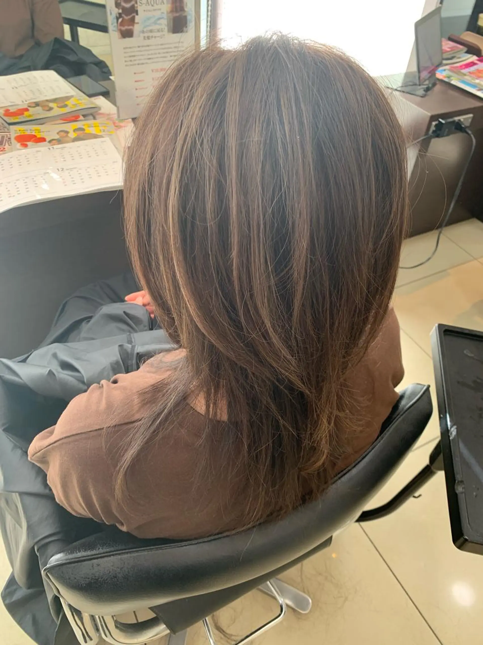 カラー ベージュカラー ハイライトカラー OPERA 赤塚のヘアスタイル