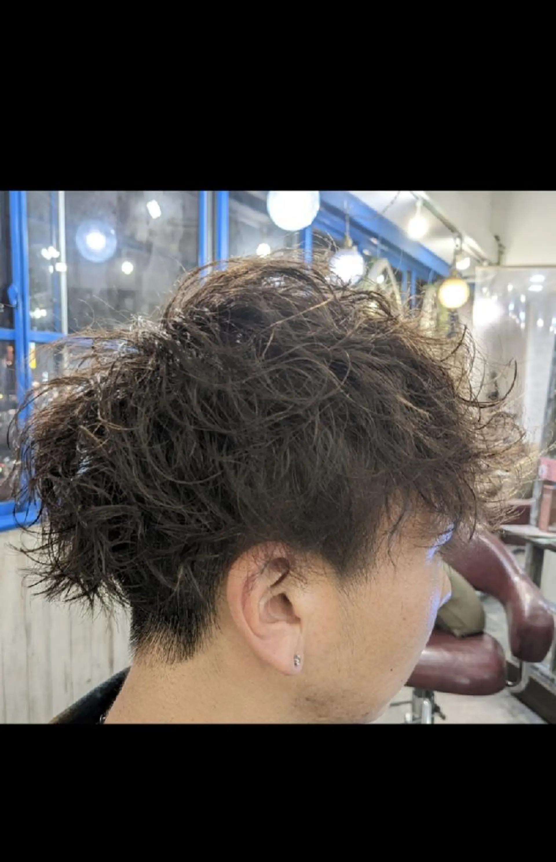 メンズ パーマ ショート ボブレイヤー メンズバレイヤージュ メンズブリーチ センターパート フェードカット メンズパーマ/顔周り レイヤー店長えのもとのヘアスタイル