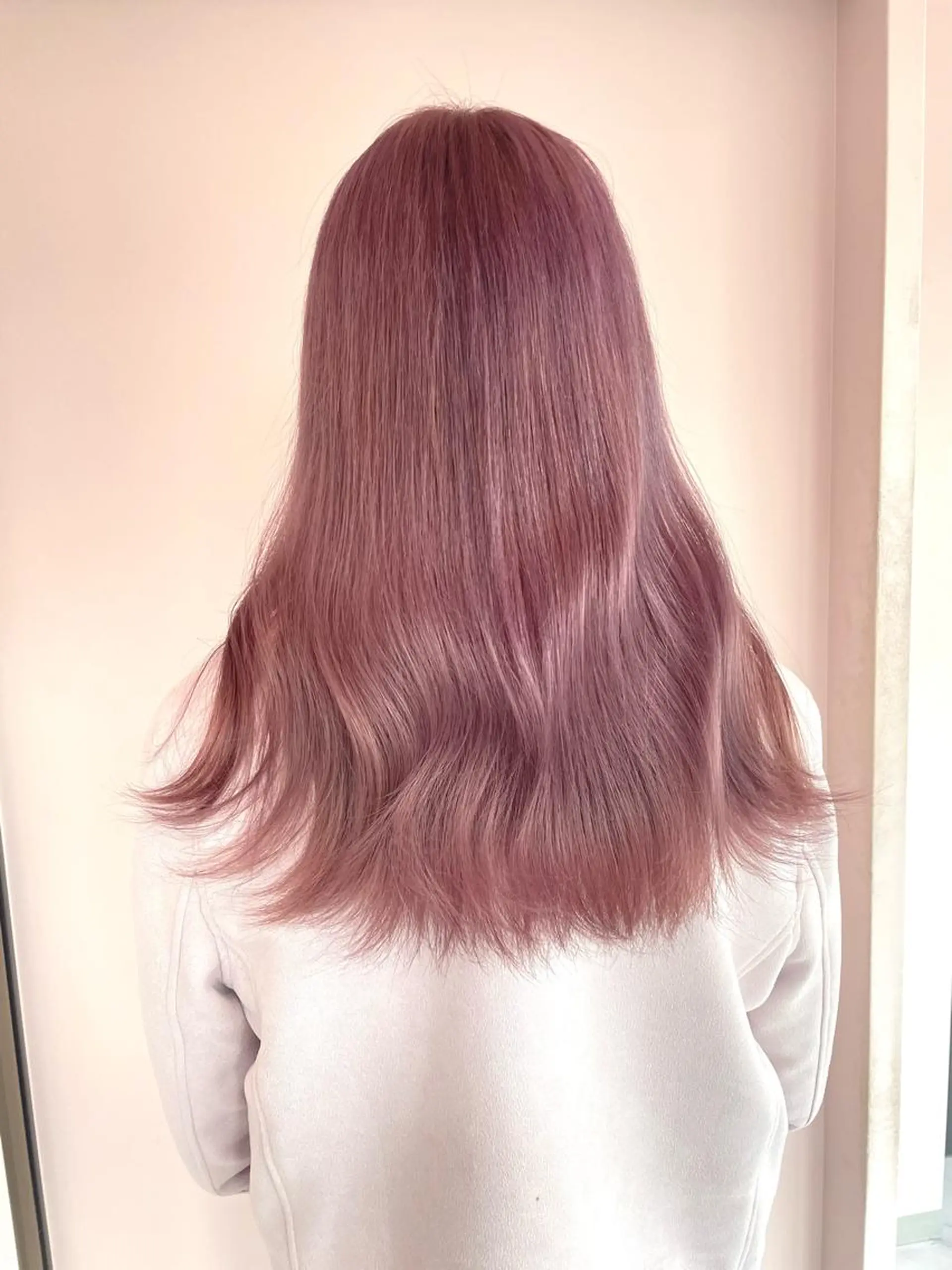 カラー 艶髪 🦋CON🦋のヘアスタイル