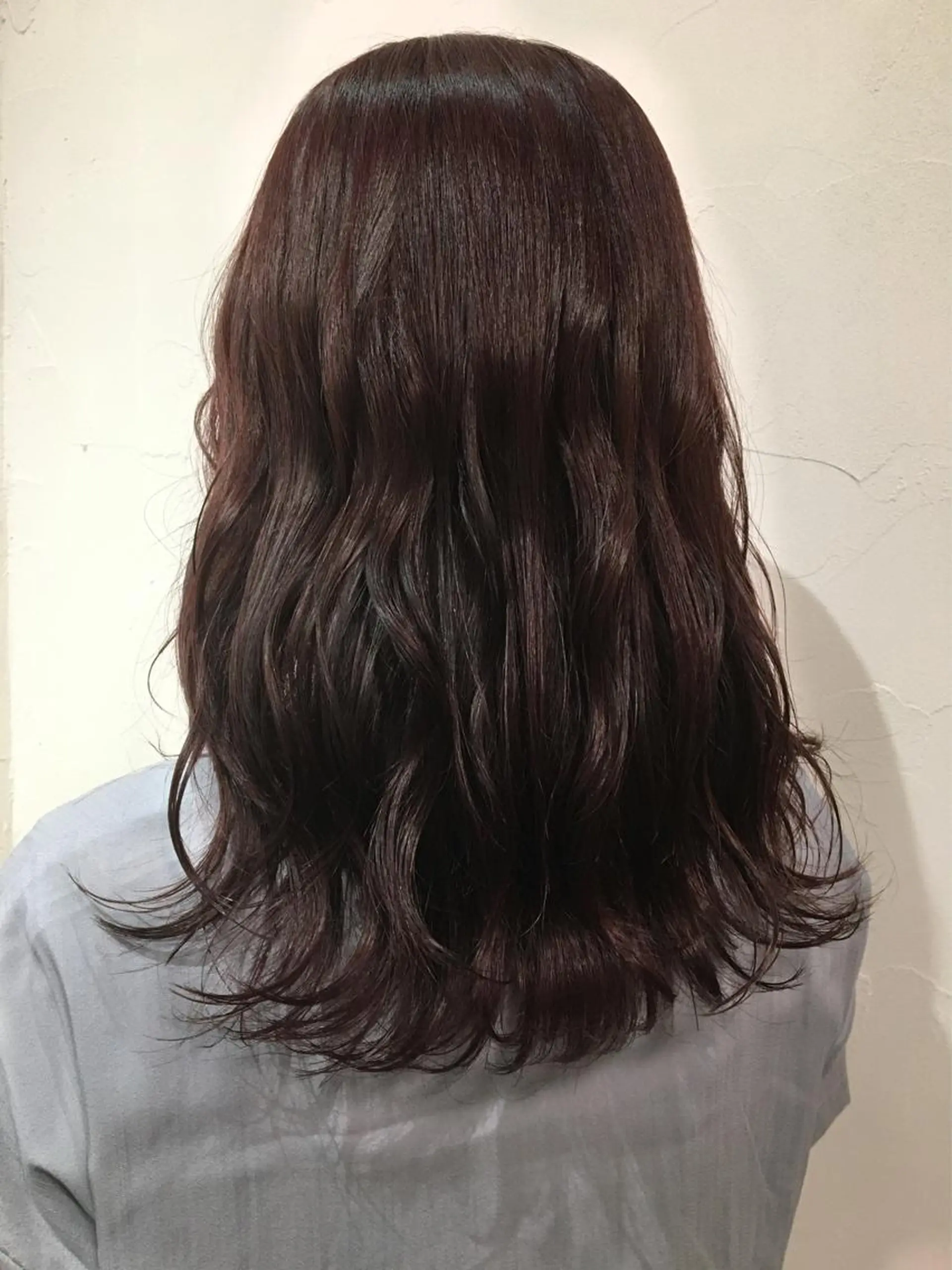 ミディアム カラー ブラウンカラー ピンクカラー 鈴木 咲輝のヘアスタイル