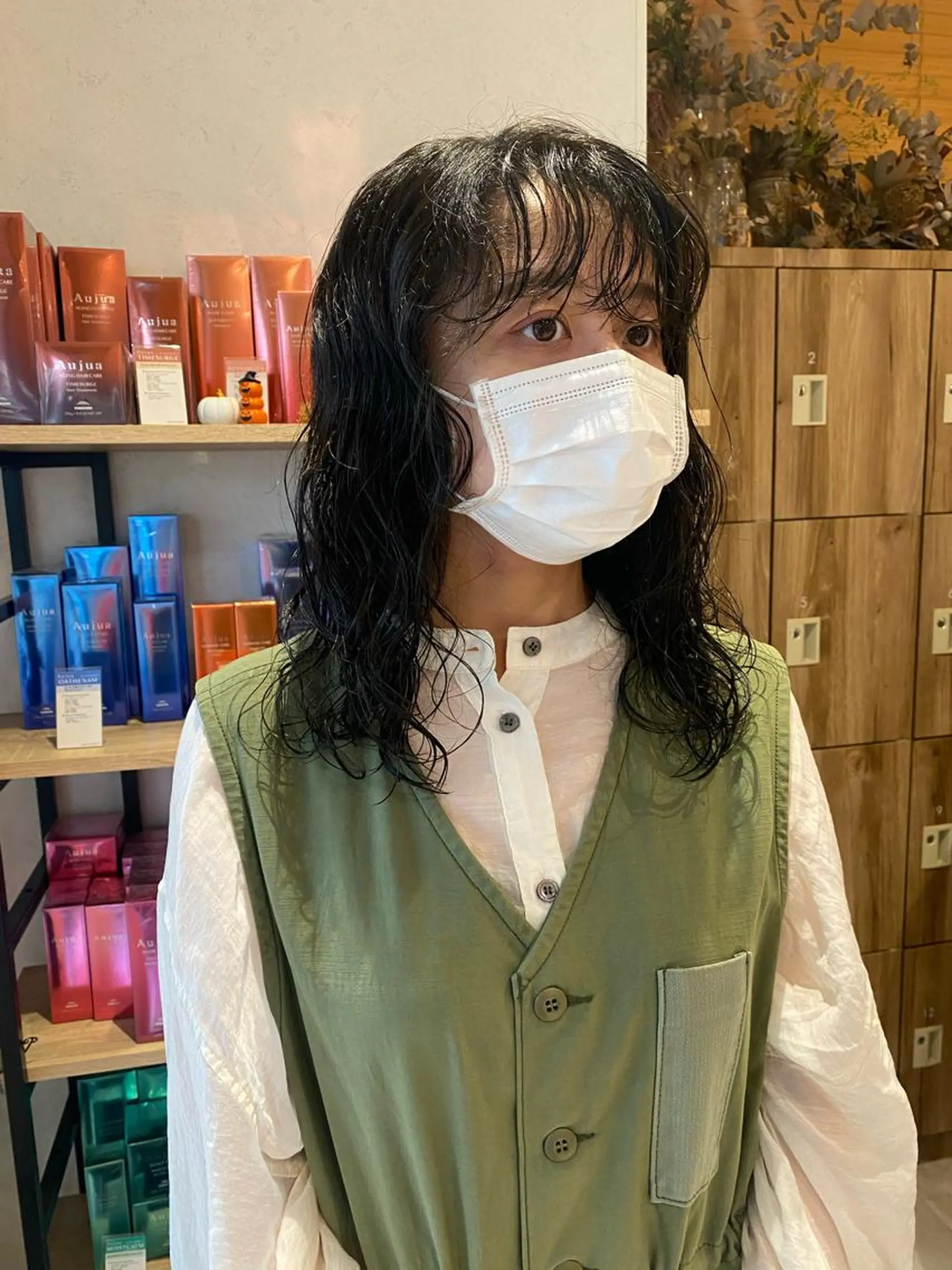 セミロング カラー パーマ セミロングパーマ オリーブカラー ヘアカラー パーマ パーマ指名No1 /namiのヘアスタイル