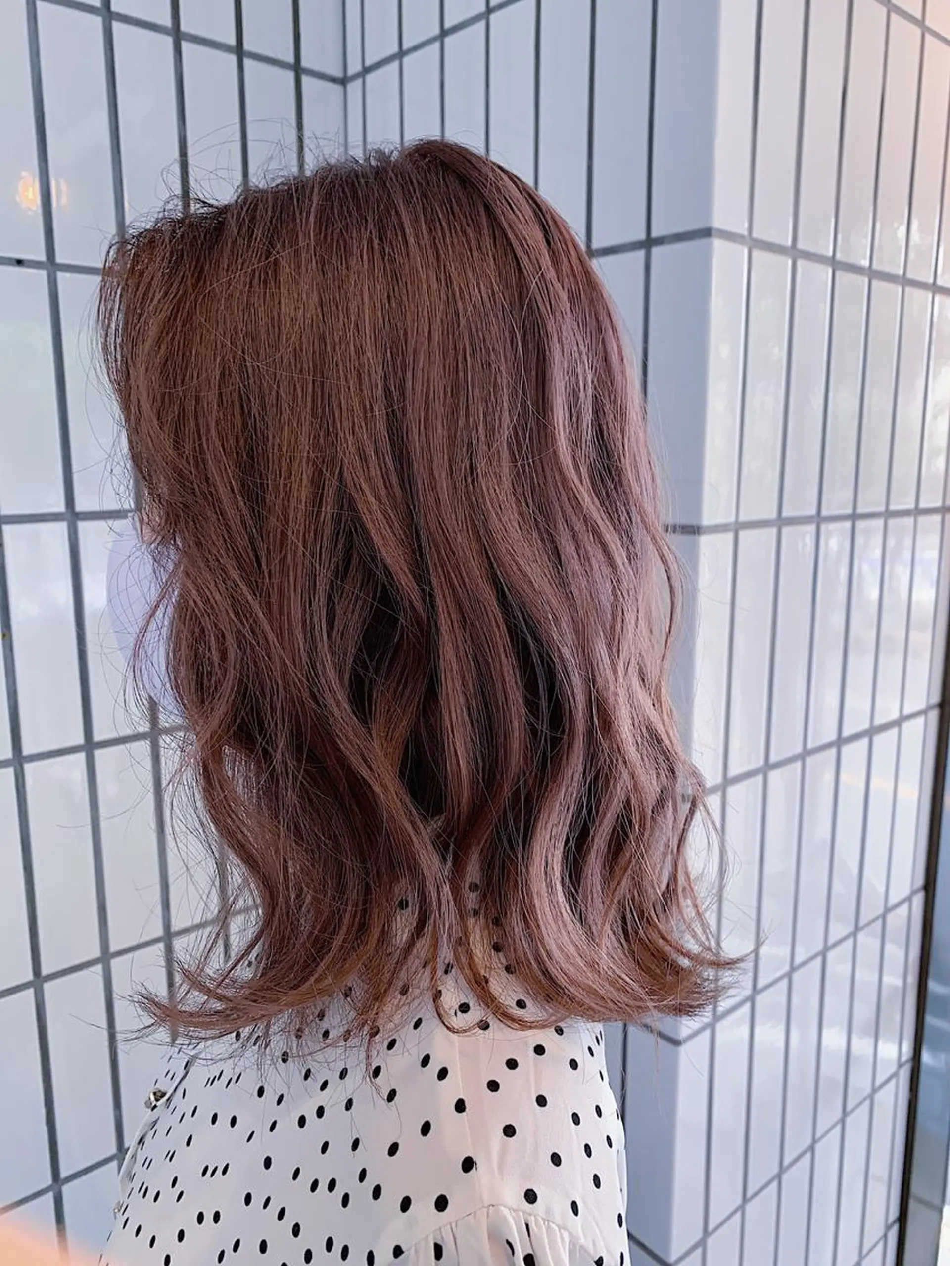 ミディアム カラー ヘアアレンジ ハイトーンカラー ピンクカラー ピンクパープル パープルカラー ヘアカラー トリートメント ハットリ /北習志野のヘアスタイル