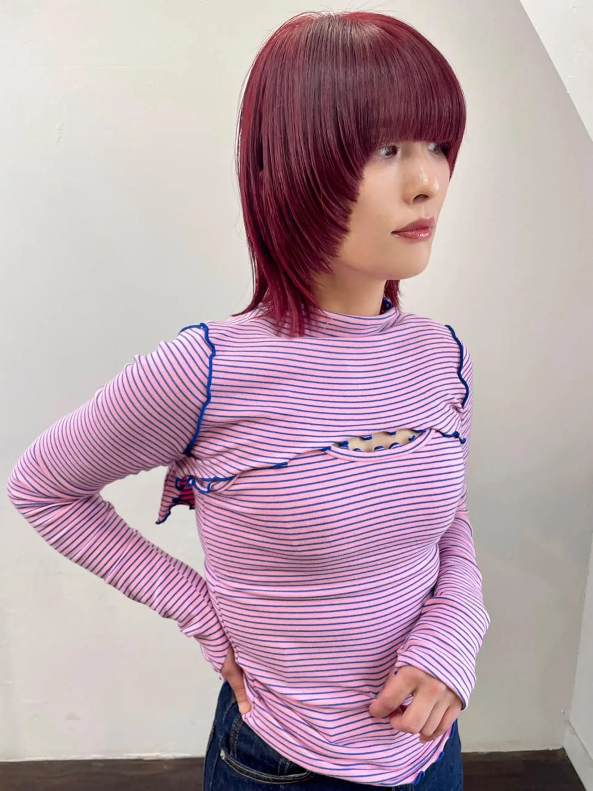 ミディアム オカモト ミユウのヘアスタイル