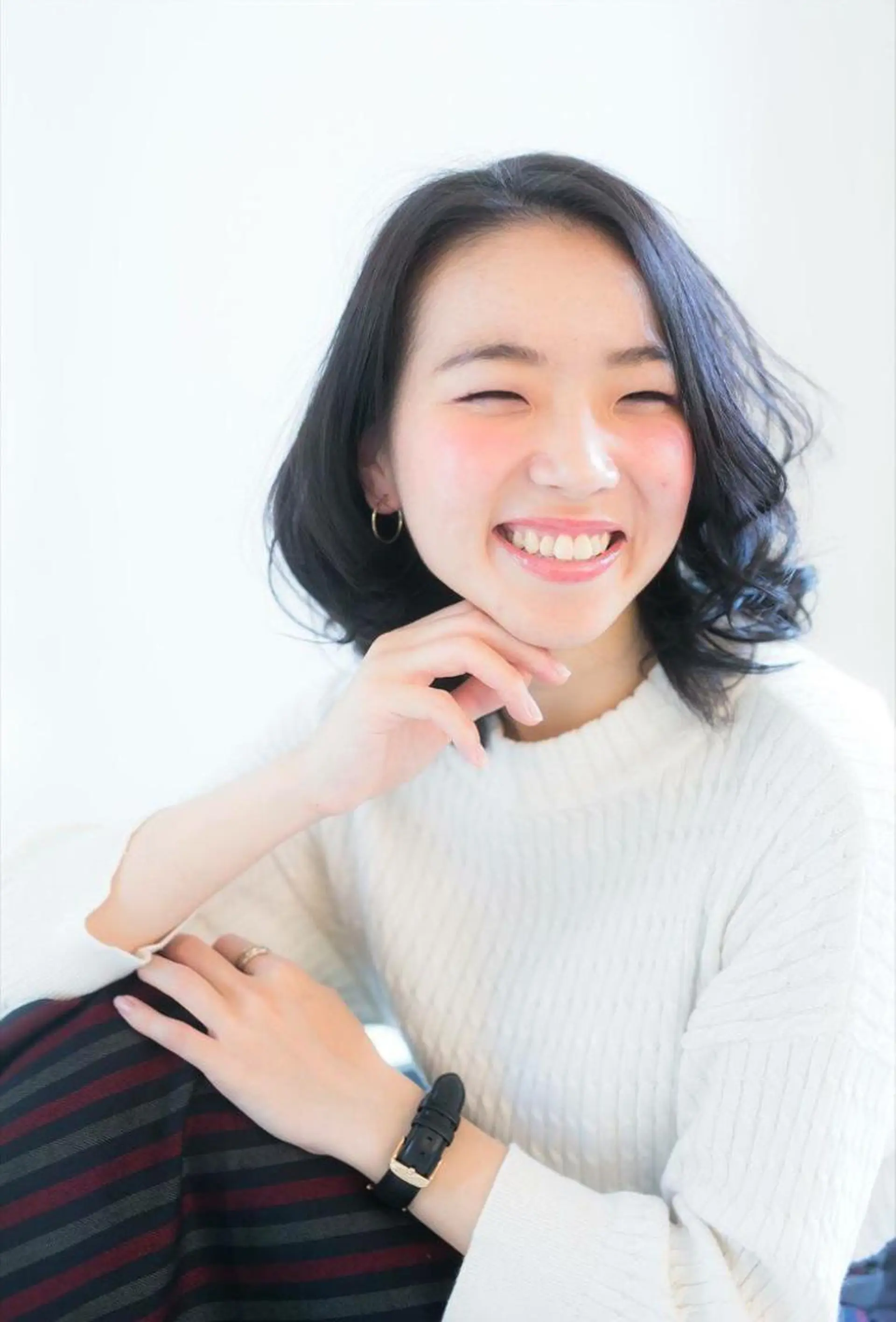 セミロング アッシュ ニシムラ コウイチのヘアスタイル