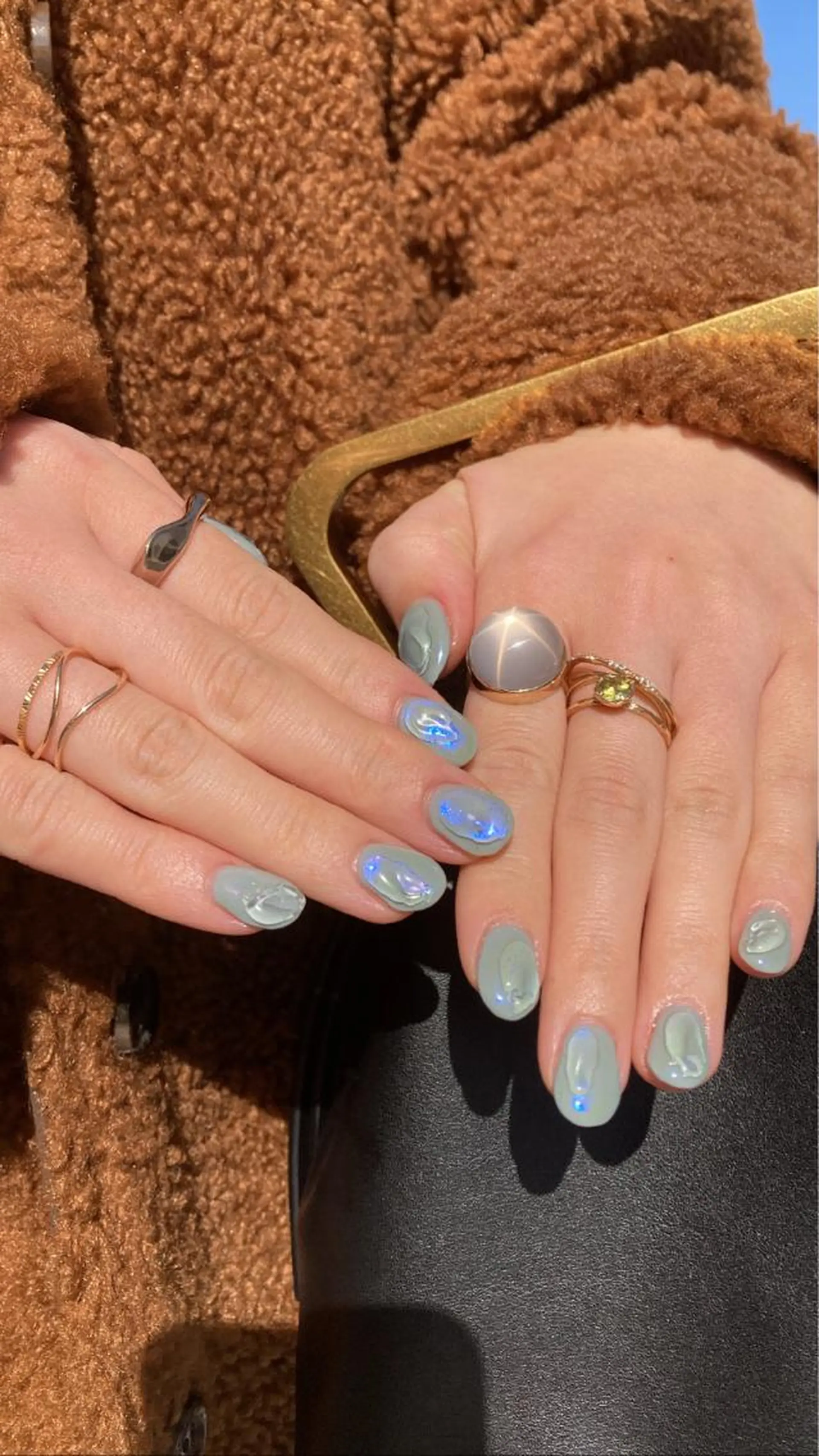 ネイル nailsalon　hue所属・小山 羽奈のネイルデザイン