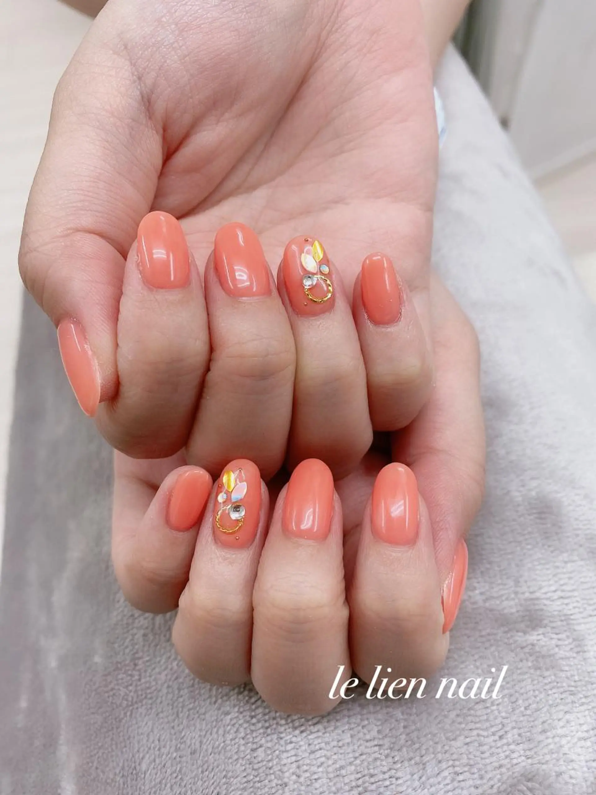 ネイル アートネイル ワンカラーネイル オレンジ le lien nailのネイルデザイン