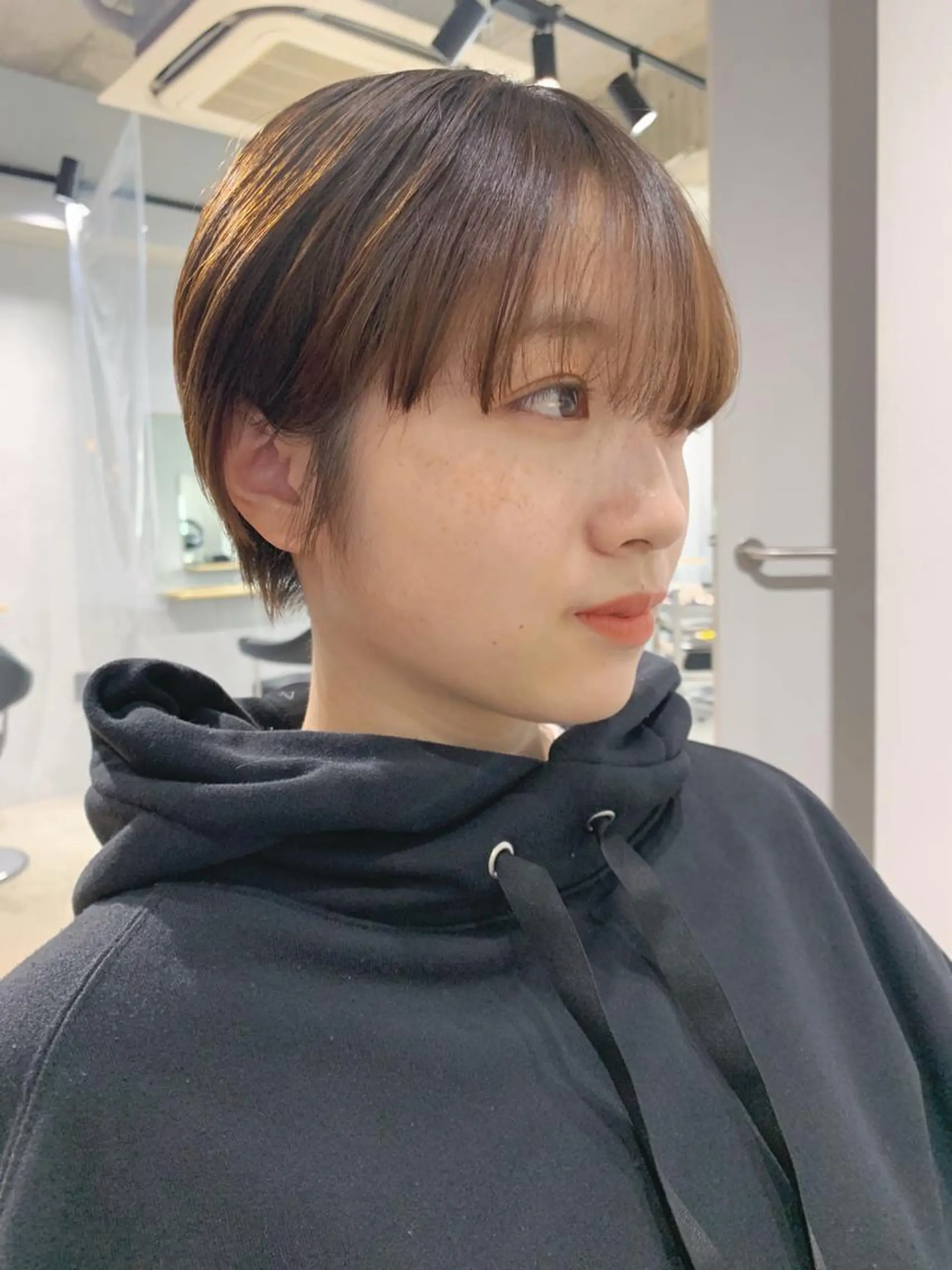 ショート カラー ボブパーマコテ巻き風 パーマNo1深江秀平のヘアスタイル