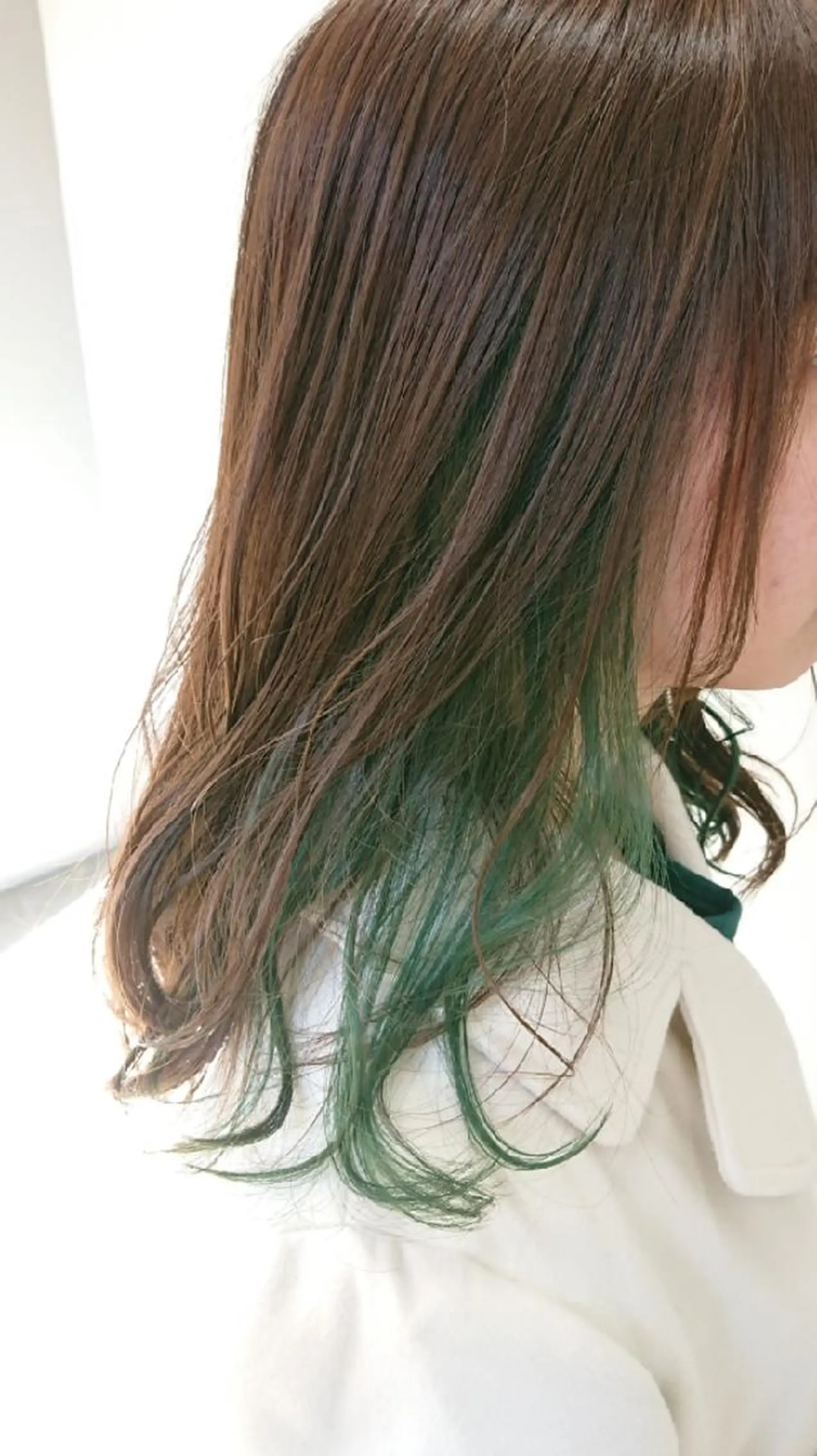 ロング カラー 透明感ハイトーン☆ 今津 佑太のヘアスタイル