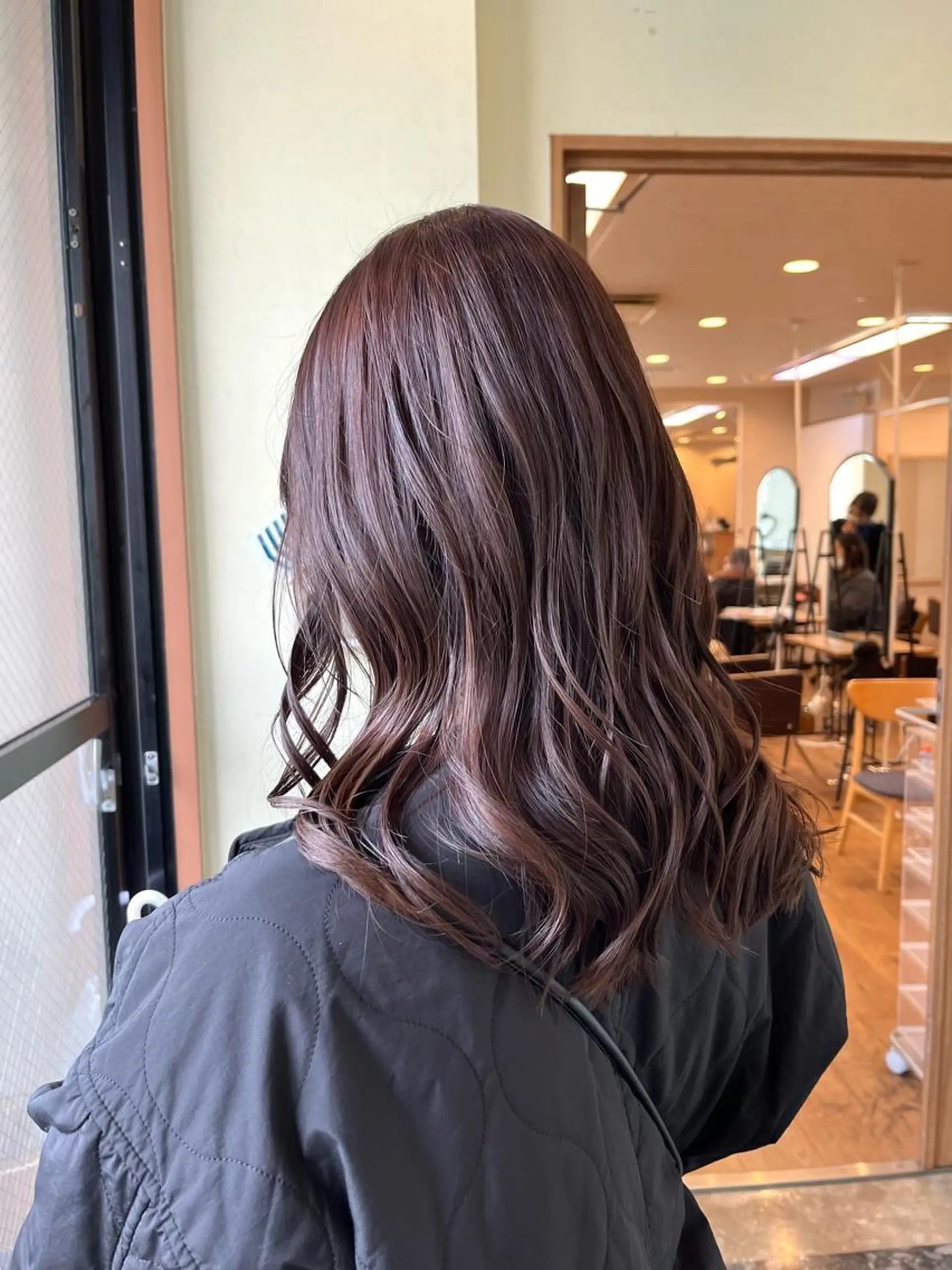 セミロング カラー ラベンダーカラー ヘアカラー yuri🌼 NUMBER 天王寺のヘアスタイル