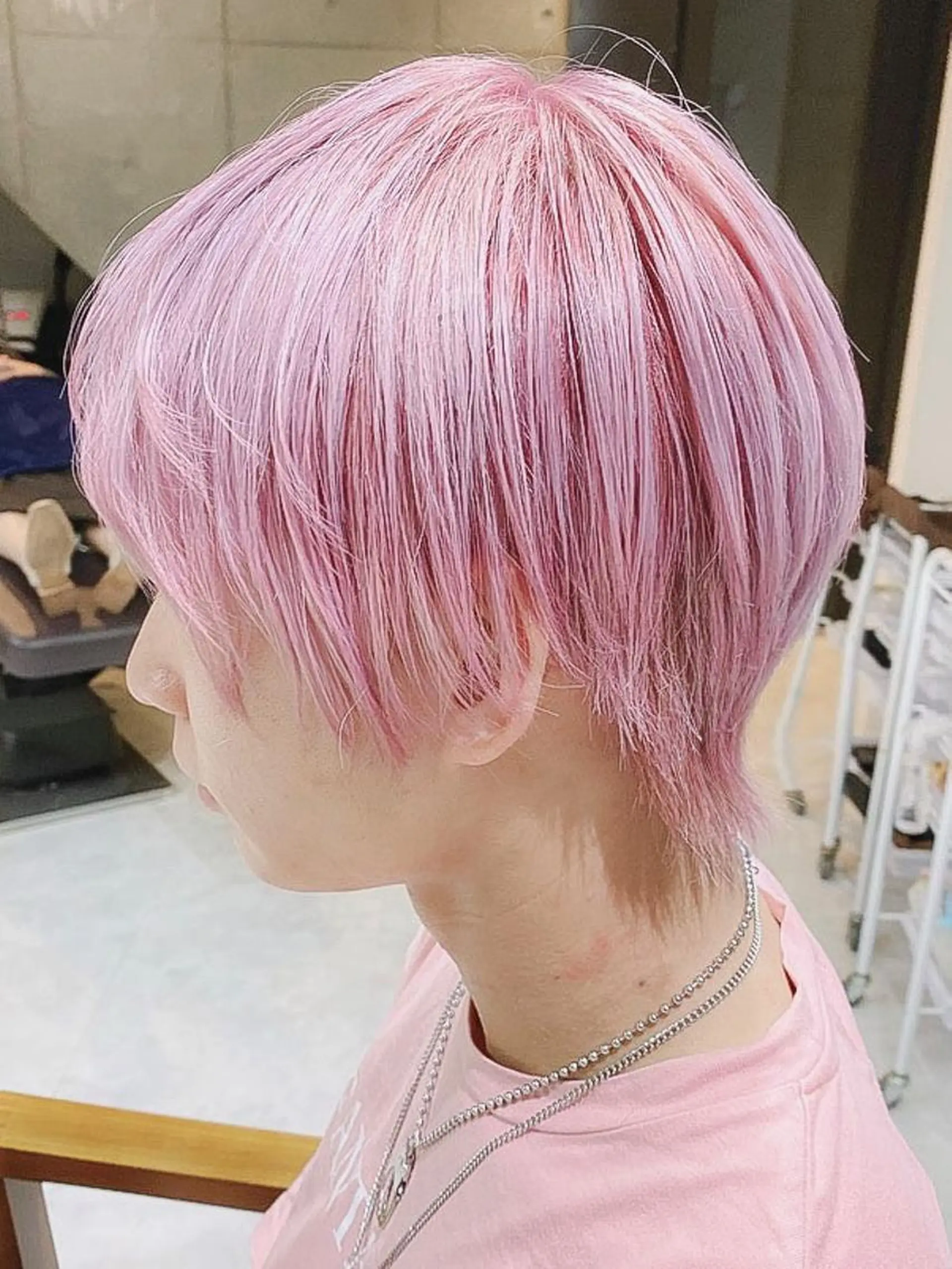 ショート カラー ヘアアレンジ メンズ メンズブリーチ メンズ韓国風 韓国マッシュ マッシュ ツーブロック 𝐑𝐈𝐍𝐊𝐀 🐷🖤のヘアスタイル