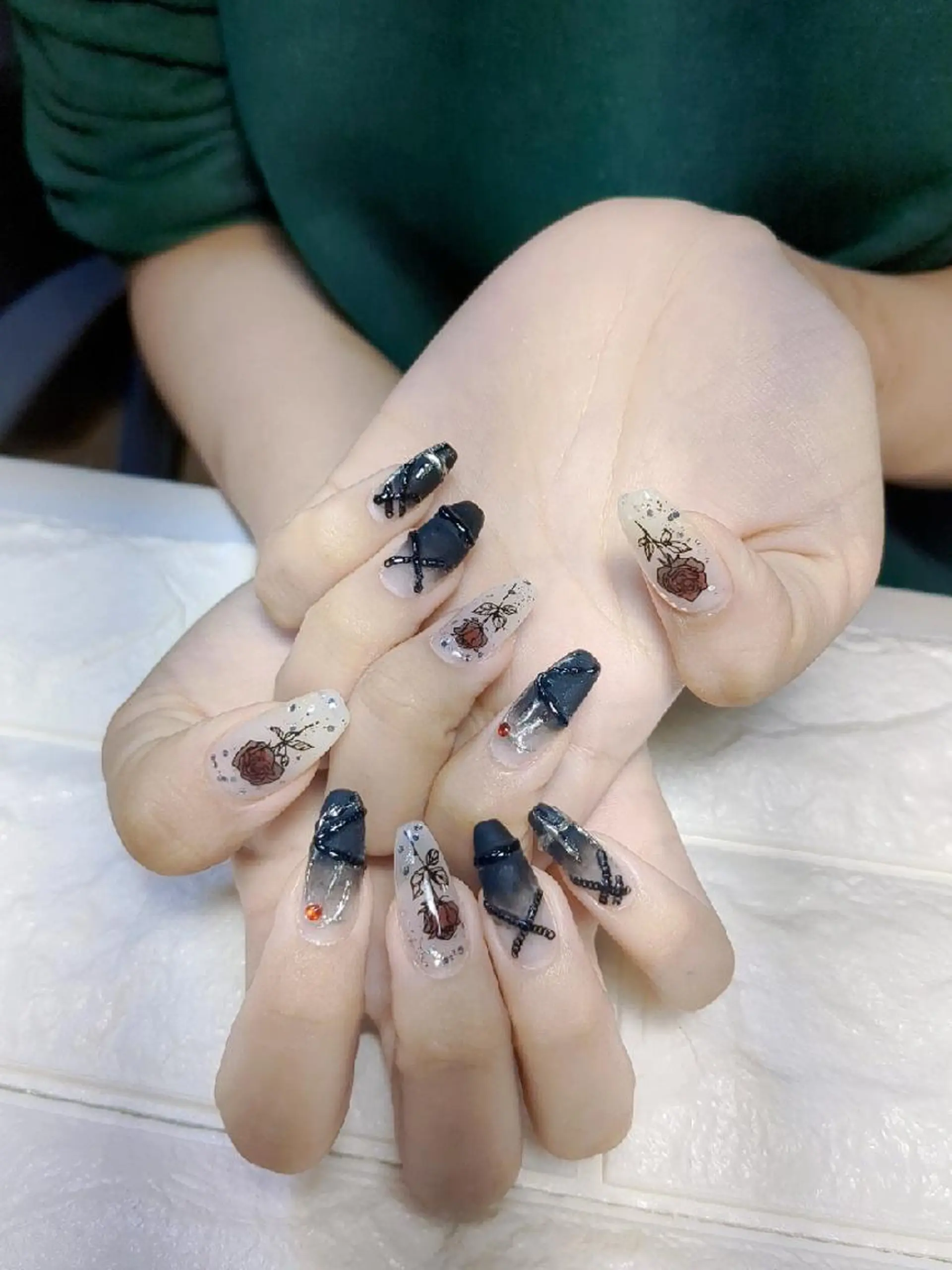 ネイル ハンドネイル E·U·B ネイル所属・横浜市中区曙町 E·U·Bネイルのネイルデザイン