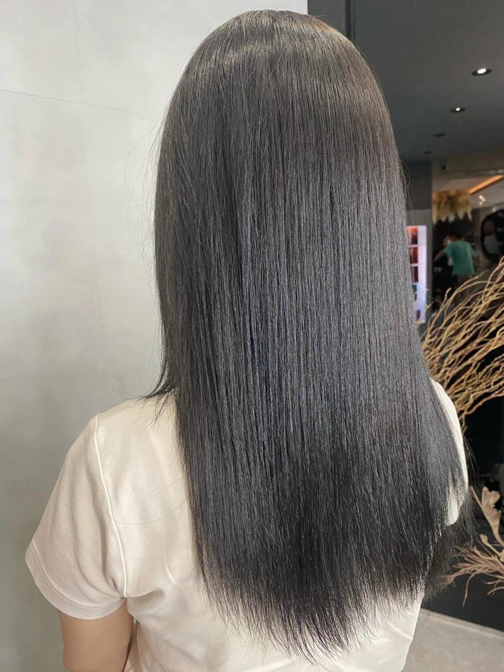 ロング カラー グレージュ Lond strada 心斎橋所属・🍀小川大輔🍀 ボブ/ブリーチ🥇のヘアスタイル