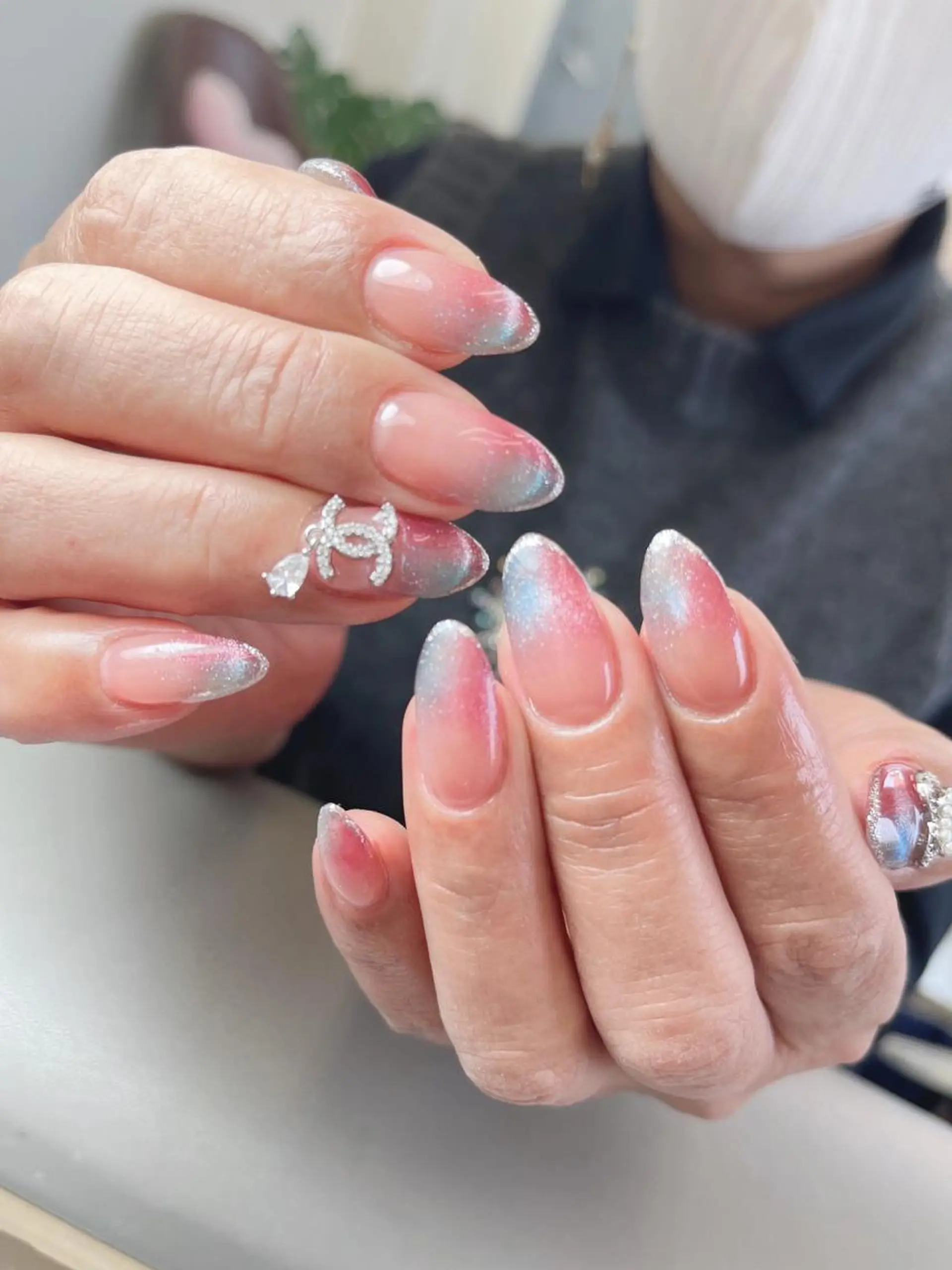 ネイル Flowerネイルサロン所属・. yukiのネイルデザイン