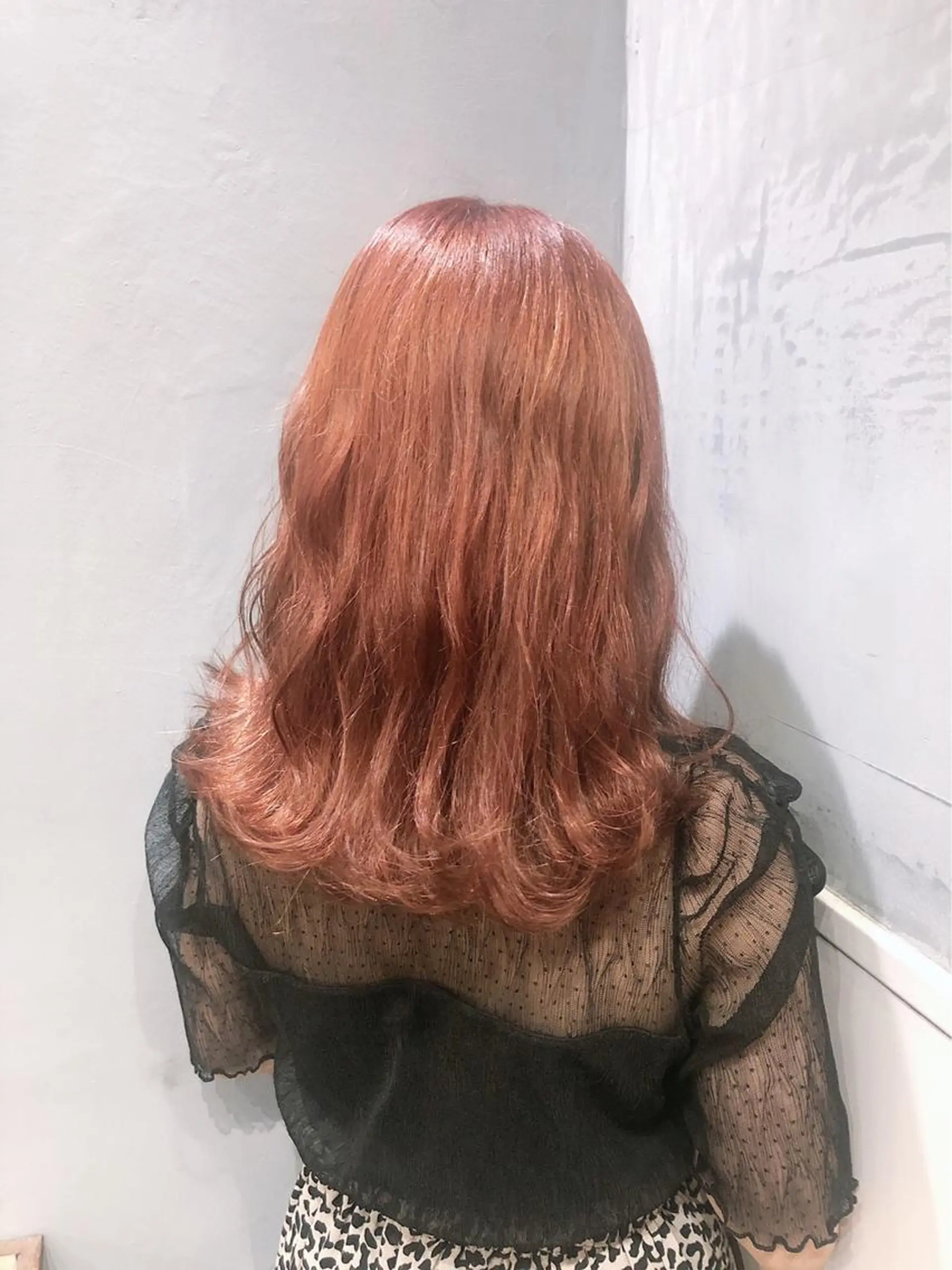 ミディアム カラー ブリーチ ピンクカラー ILu.所属・櫻井 愛弓のヘアスタイル