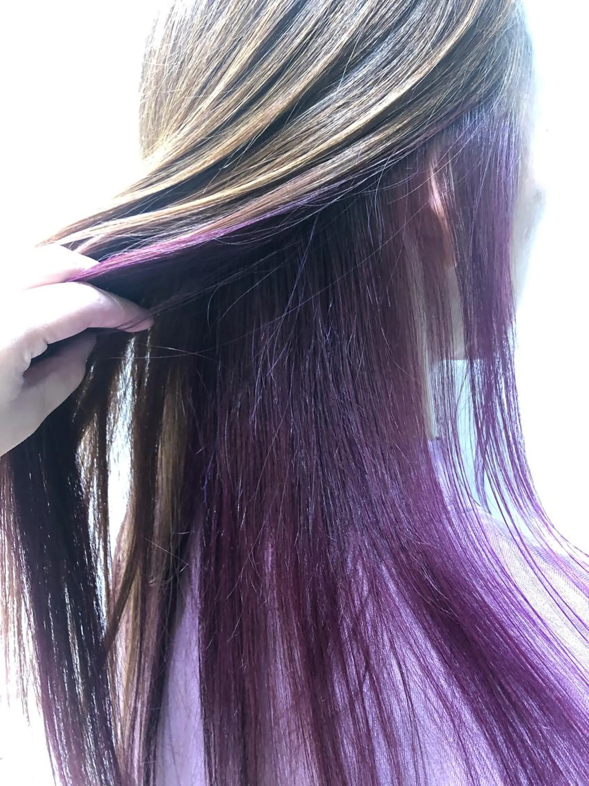 ロング カラー エクステ／インナー カラー 礒野朱里のヘアスタイル