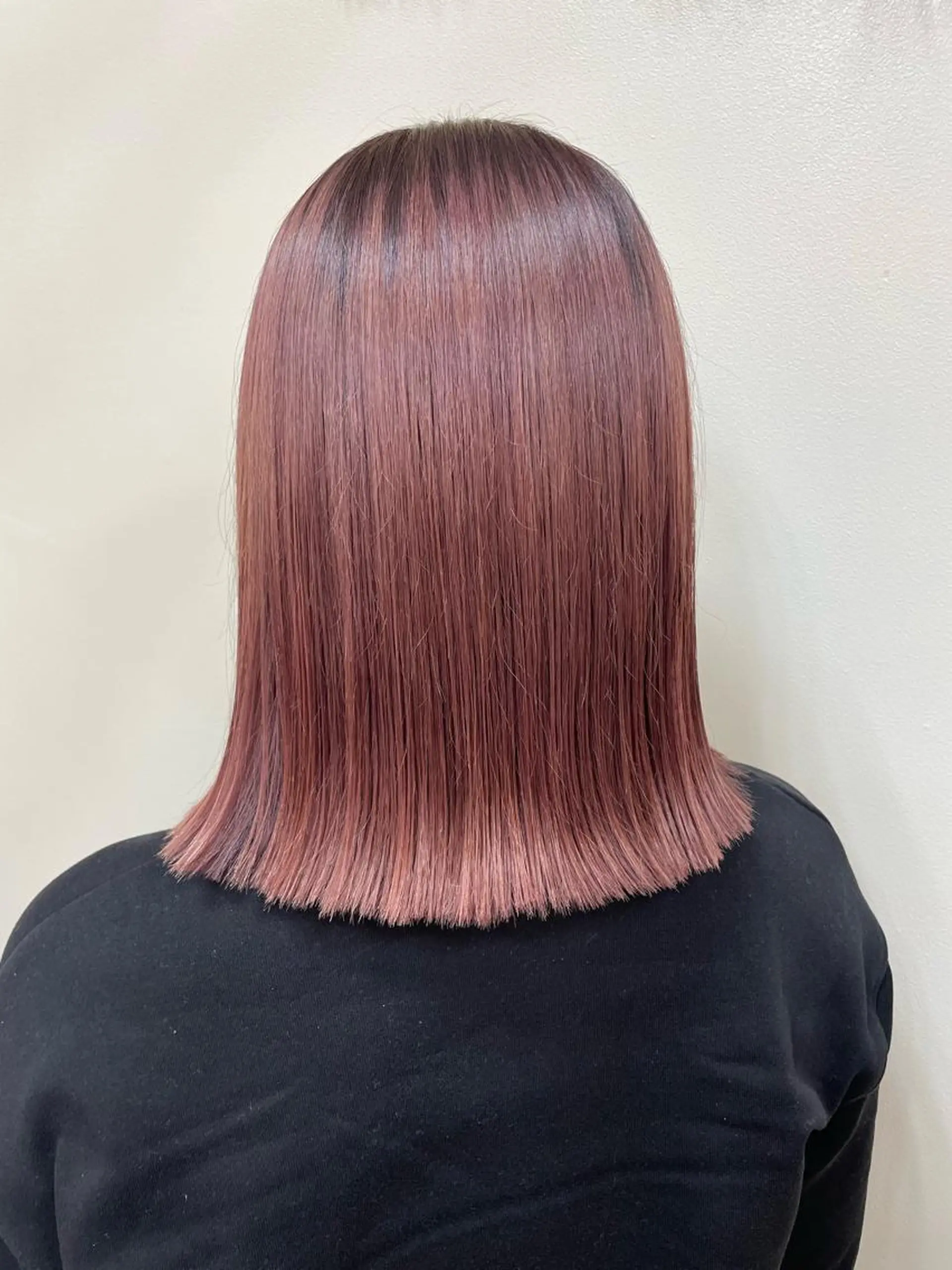 ミディアム カラー ベージュカラー ハイトーンカラー ピンクカラー ピンクベージュ 髪質改善・韓国ヘア 🤍中西麻友🤍のヘアスタイル