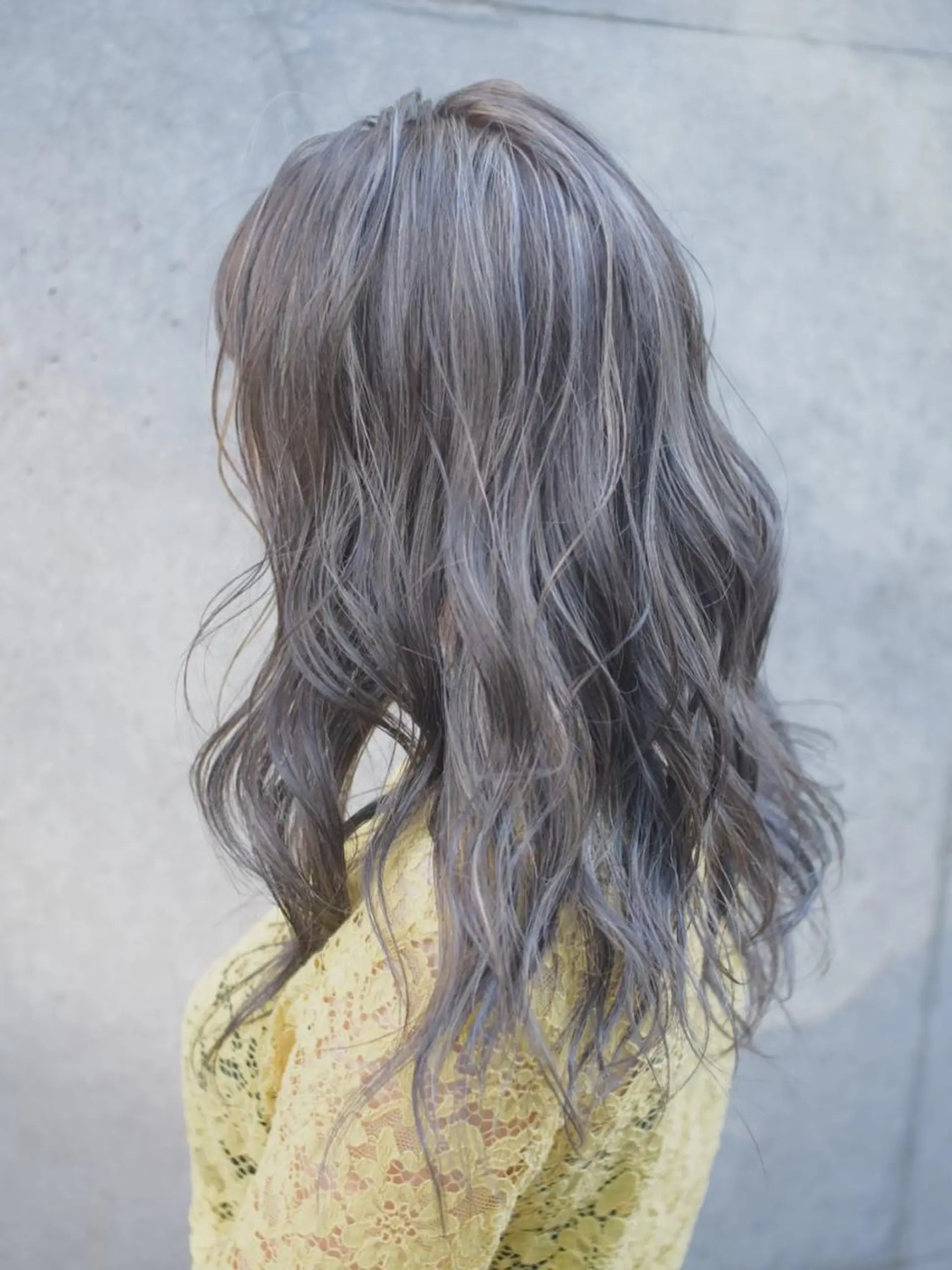 カラー グレージュ ハイライトカラー ハイトーンカラー RYUのヘアスタイル