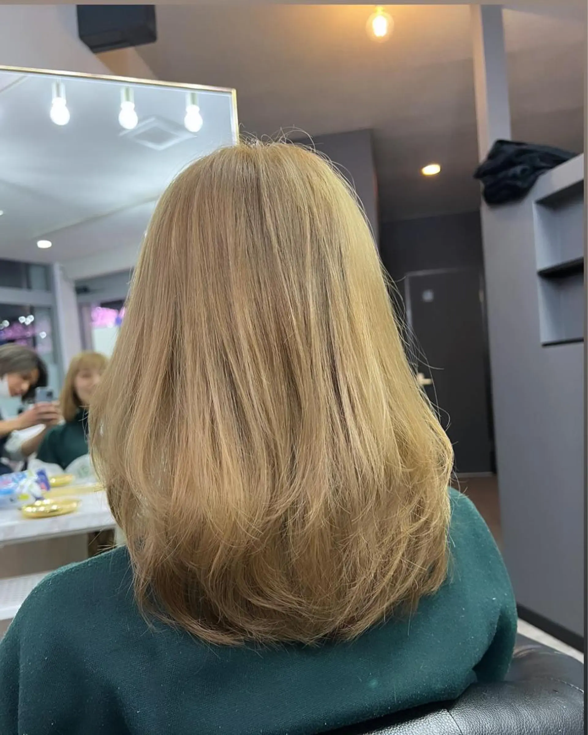 セミロング カラー ブリーチ ブロンド sand瀧川真平 /ショートヘア/ボブのヘアスタイル