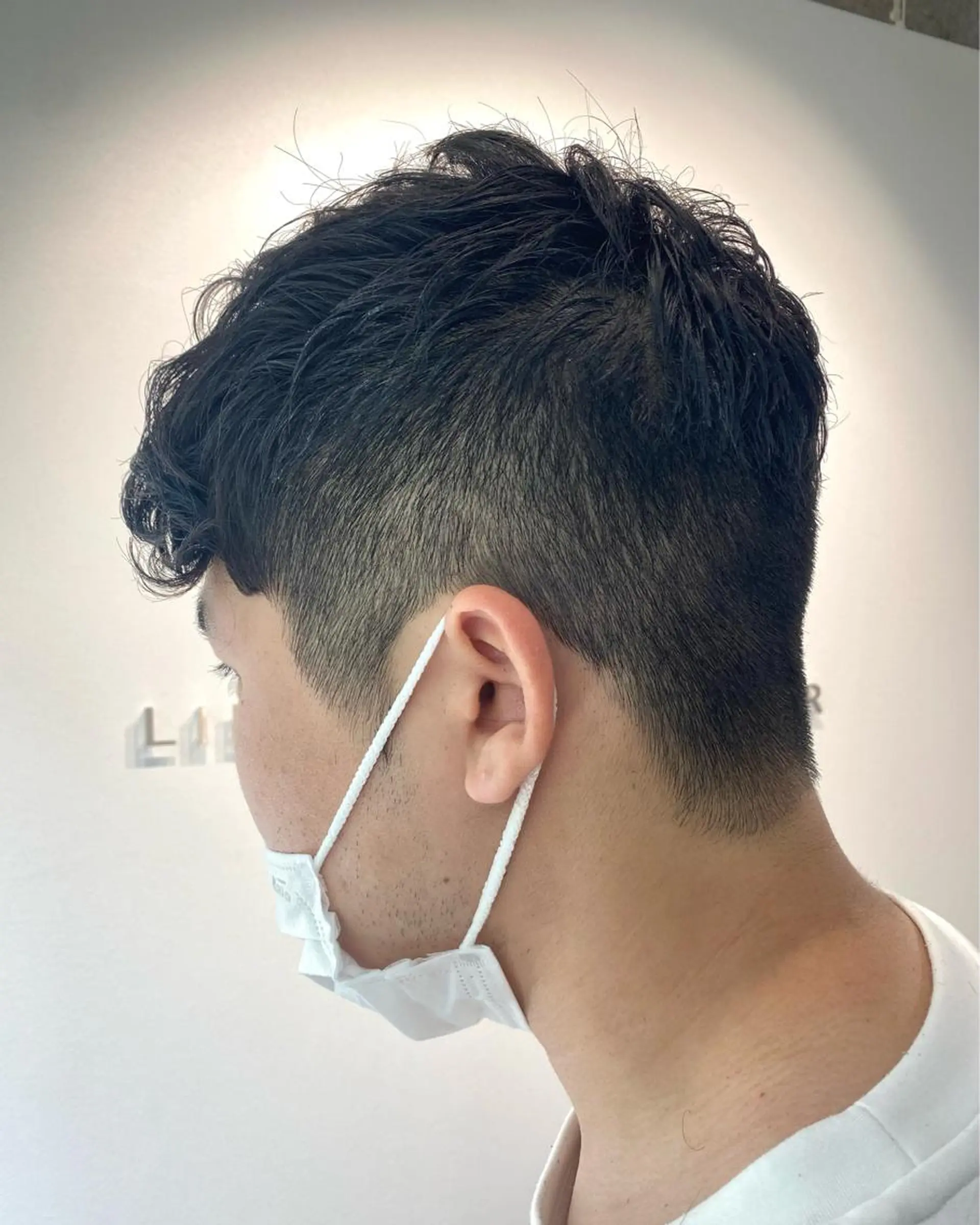 ショート メンズ フェードカット モヒカン マッシュ メンズショート ソフトモヒカン カット HANA ハナのヘアスタイル