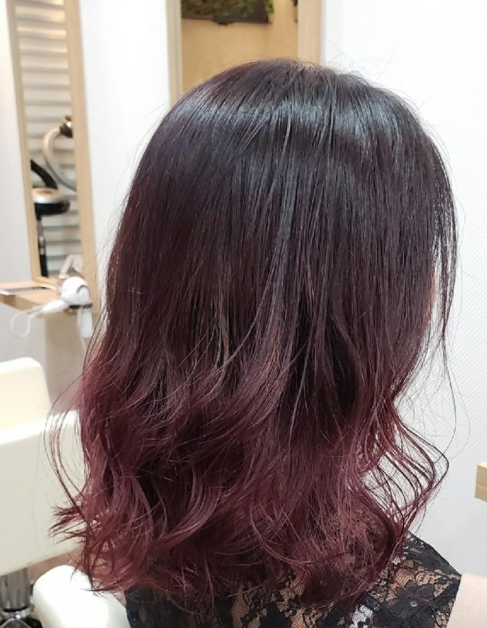 セミロング カラー グラデーションカラー ピンクカラー パープルカラー レッドカラー あかね☆ヘアアレンジ /ボブ/縮毛矯正のヘアスタイル