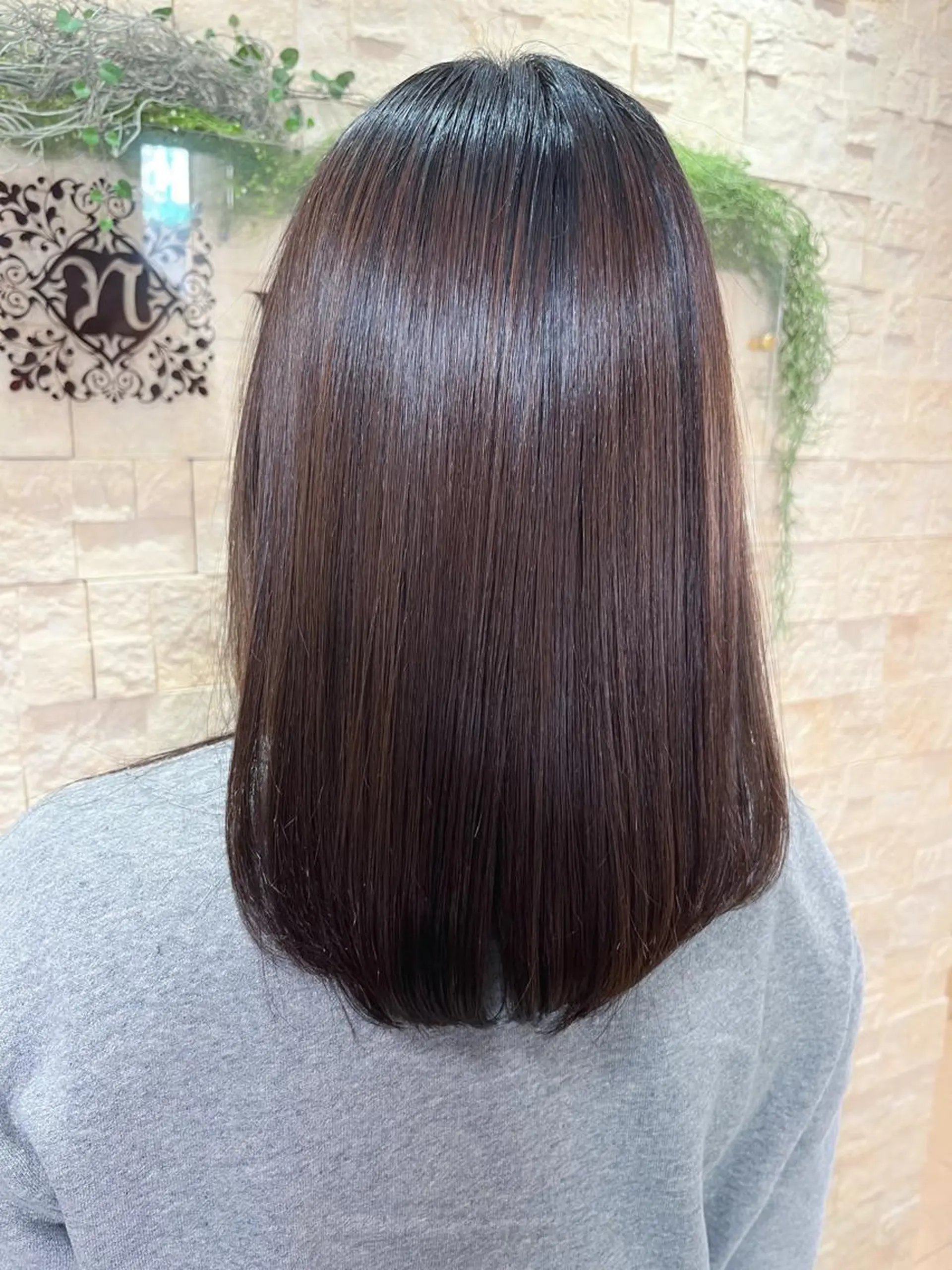 セミロング 髪質改善 縮毛矯正 ヘアカラー 加藤 ひろこのヘアスタイル